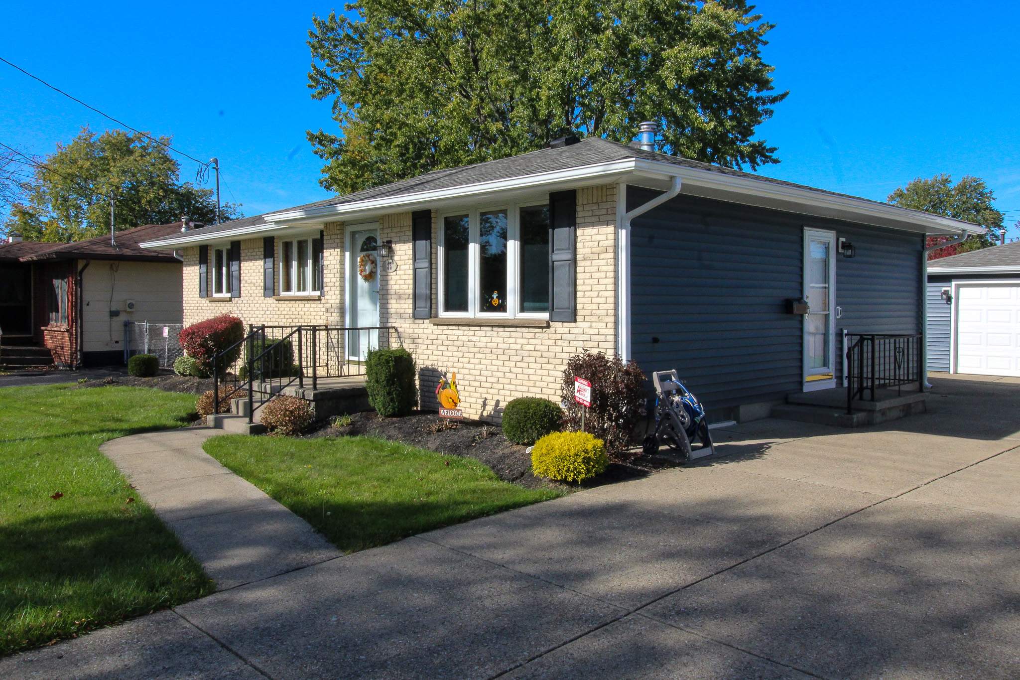 Exterior Siding and Concrete by Ivy Lea Construction