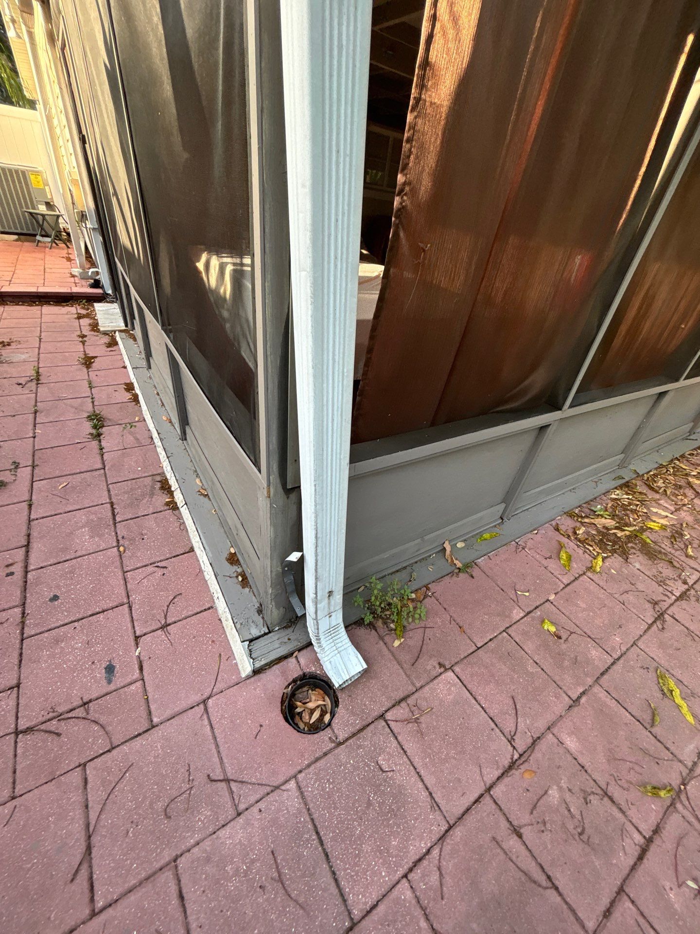 Residential Seamless Gutter Solutions in Tampa FL by Gutter Professors