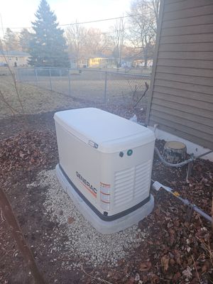 Generac 10 kW Generator & 100 A Whole‑House Transfer Switch – McHenry, IL