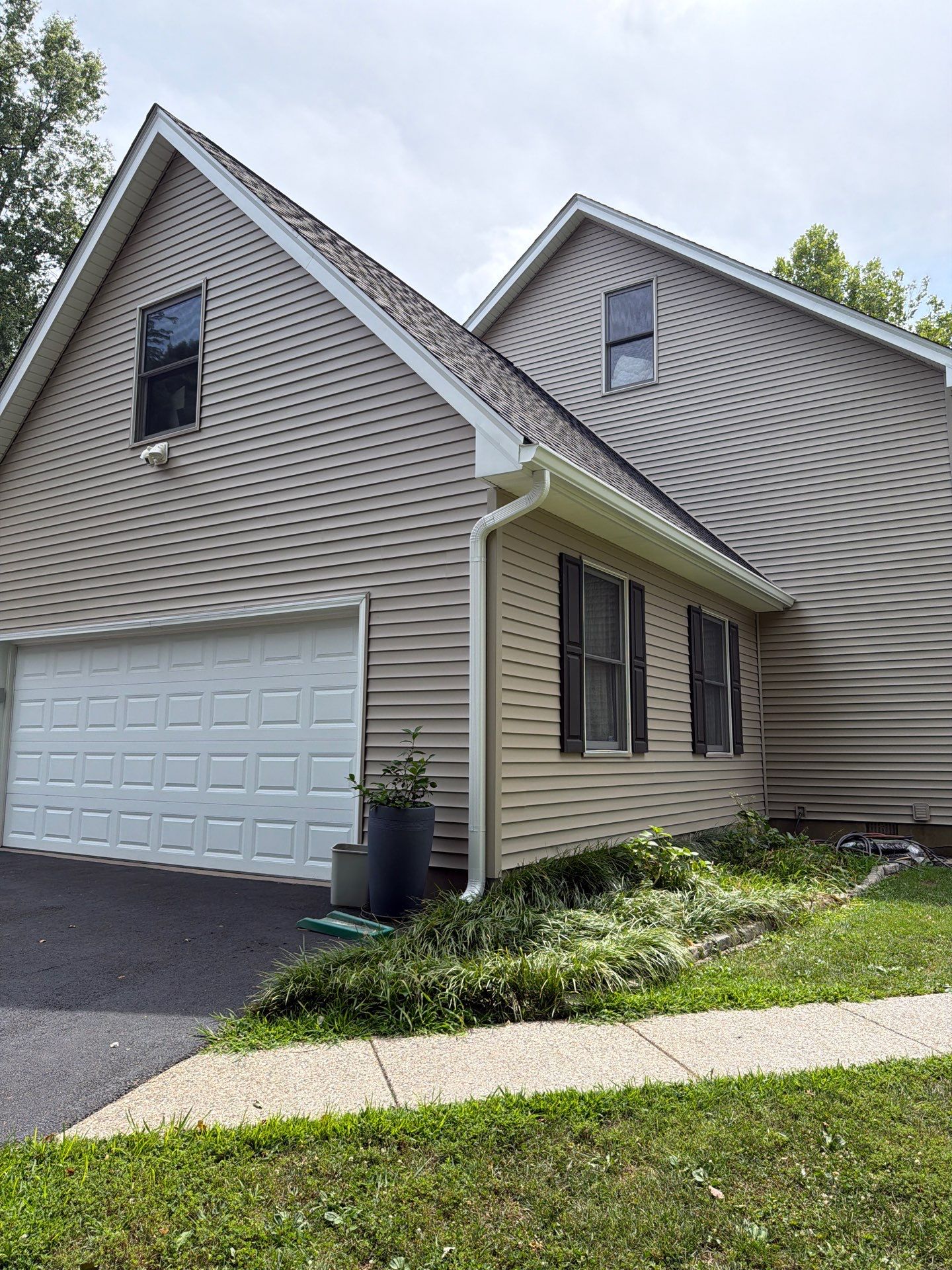 Project in Goshen, KY by Roofing