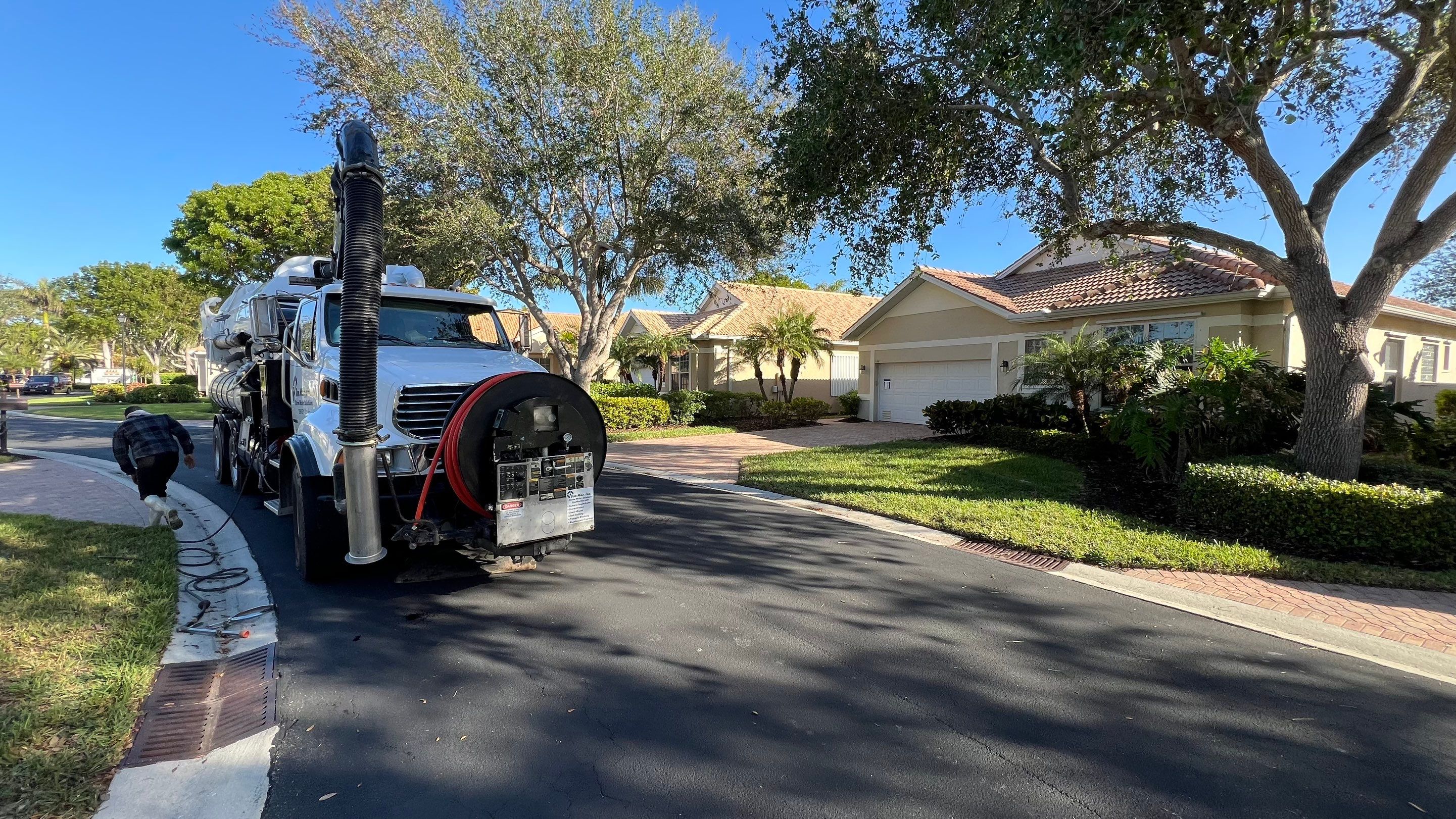 North Naples Neighborhood Catch Basin Cleaning by APS Power & Water