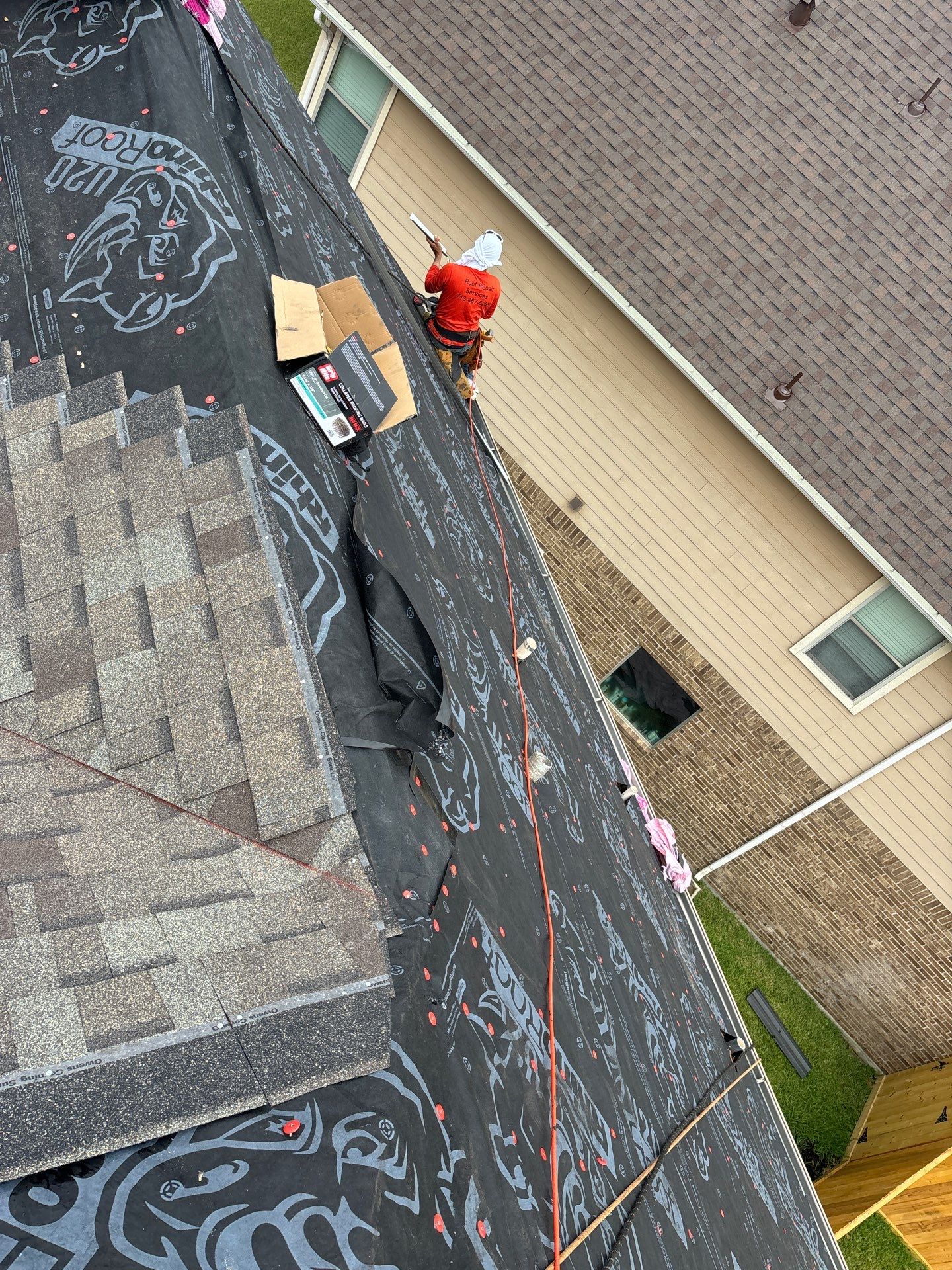 Residential Roofing Installation using Owen's Corning Duration (Lifetime) Shingles by Roof Repair Company