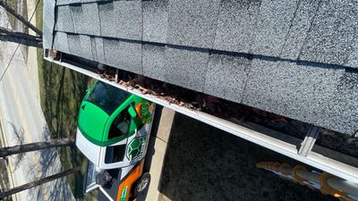 Why Geneva Gutters Clog and Ice Up
