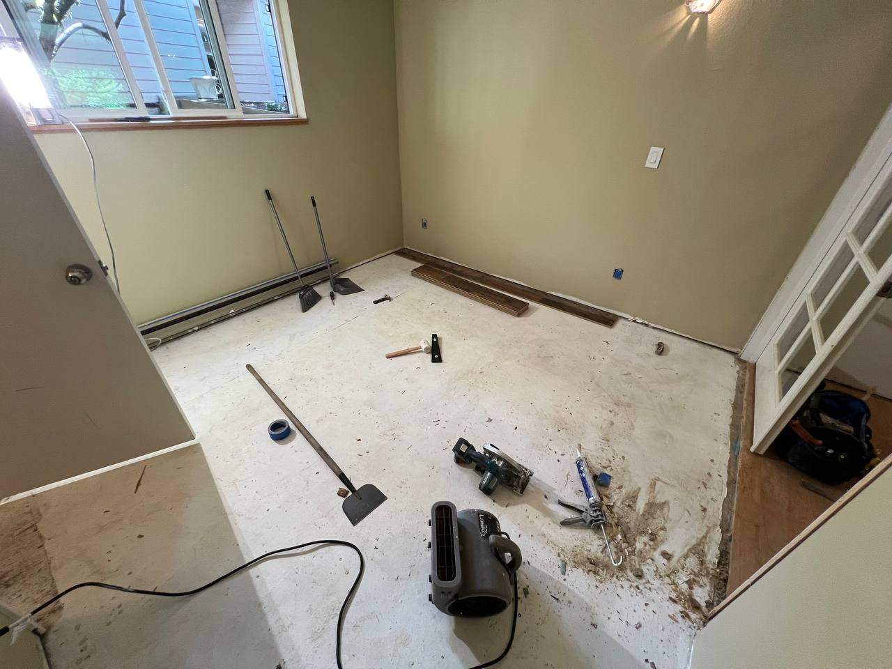 Flooring Installation by Handyman State LLC