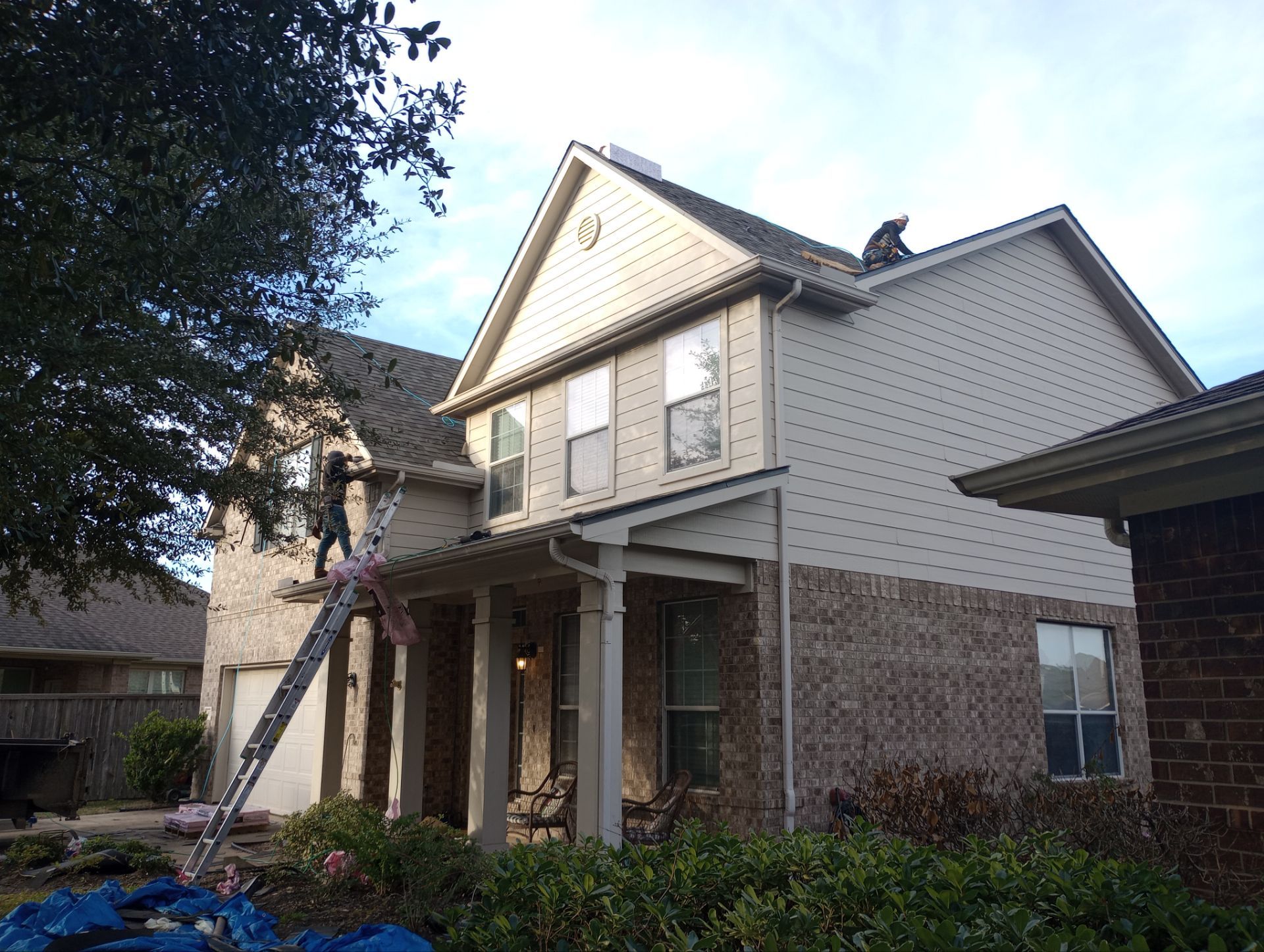 Residential Roofing Installation using Owen's Corning Duration (Lifetime) Shingles by Roof Repair Company