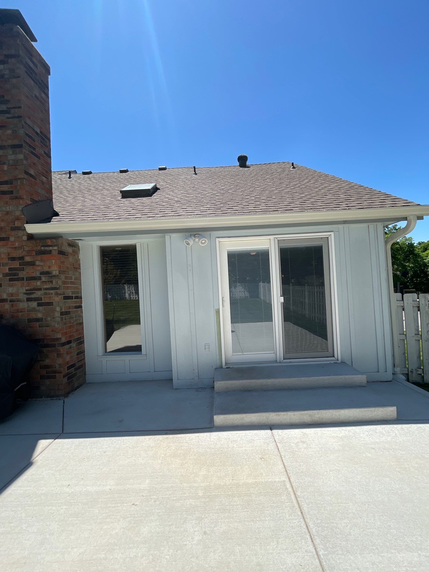 James Hardie siding in Overland park  by EEC  Windows, Siding & Roofing 