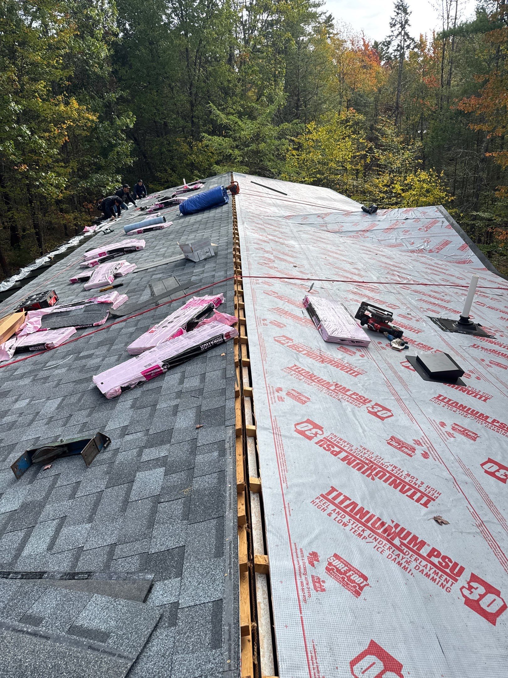 Roof Replacement in Raymond, NH – Owens Corning TruDefinition Duration Shingles in Slatestone Gray by Compass exteriors