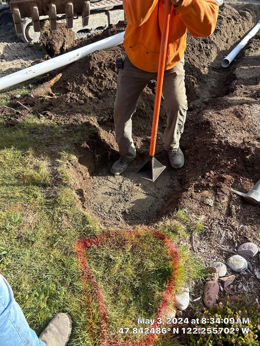 Modern Entry Fence by Jireh Asphalt & Concrete Inc 