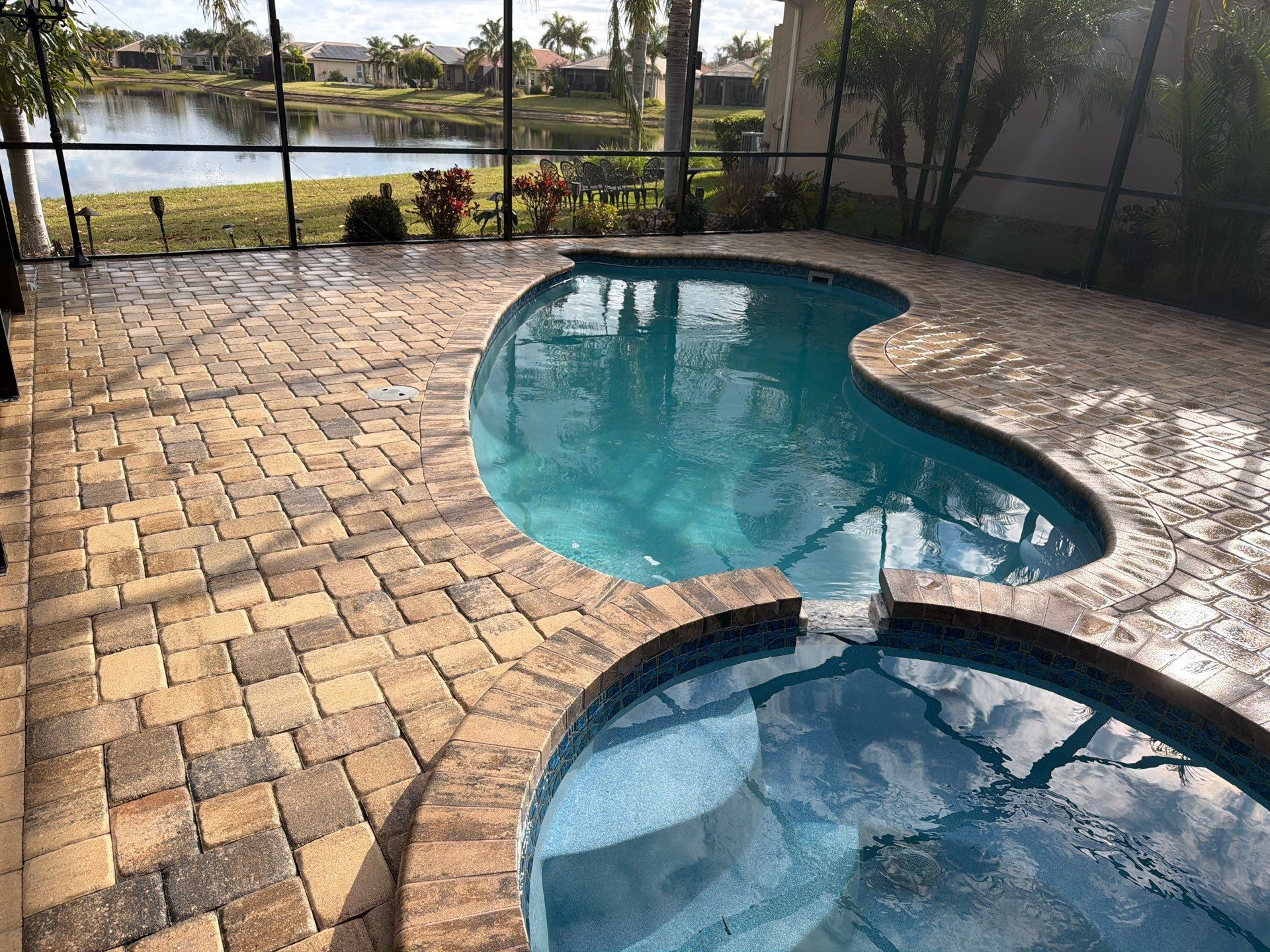 Valencia Lakes Pool Deck Paver Sealing and Restoration by Supreme Paver Experts