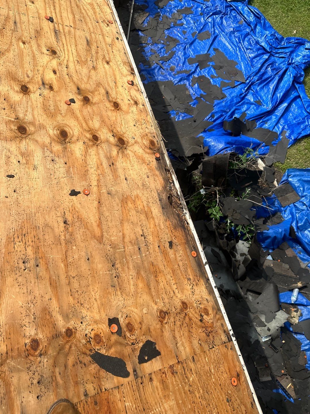 Residential Roofing Installation using Owen's Corning Duration (Lifetime) Shingles by Roof Repair Company