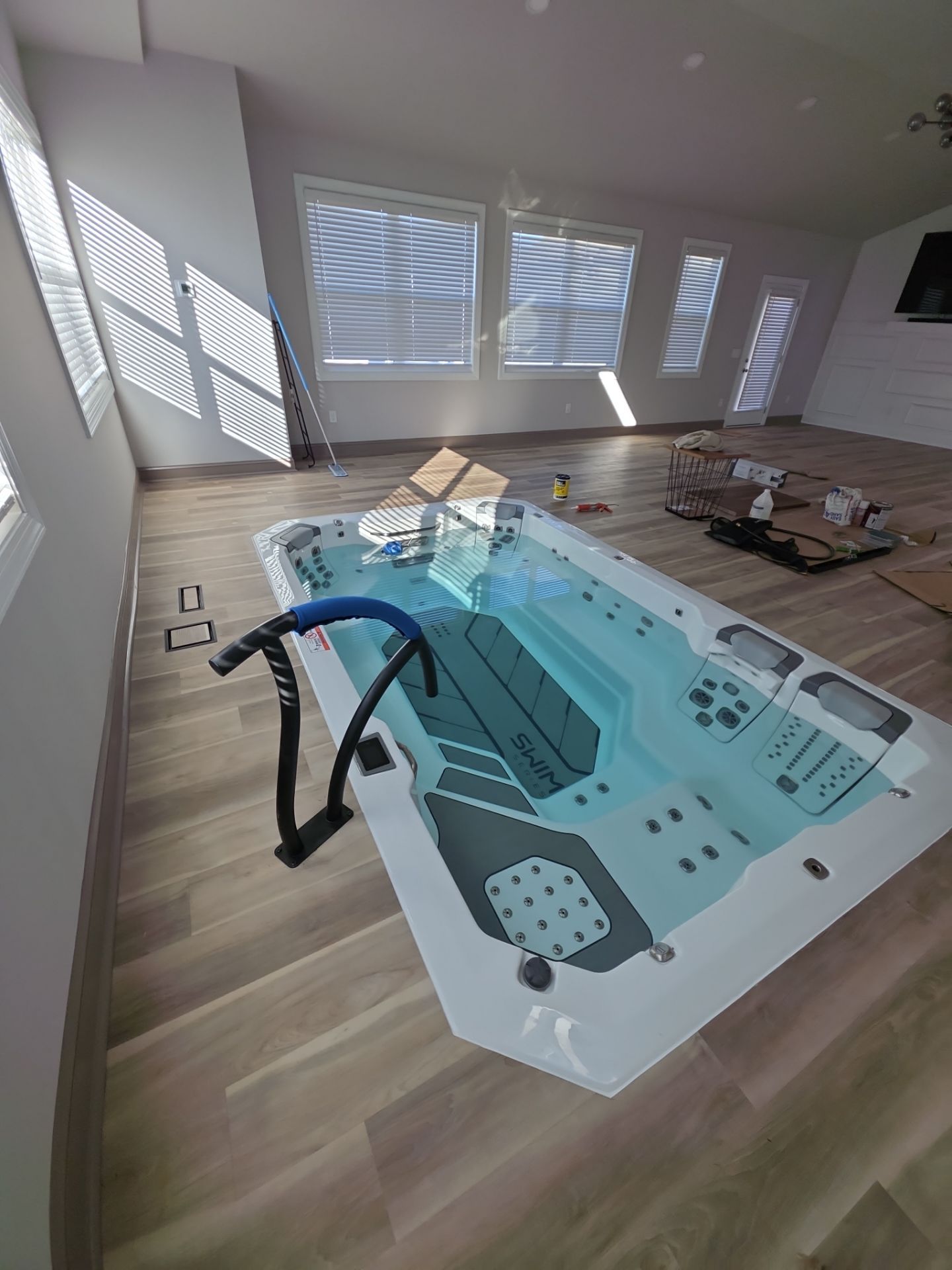 Four Season Addition by Ajayi Design and Construction 