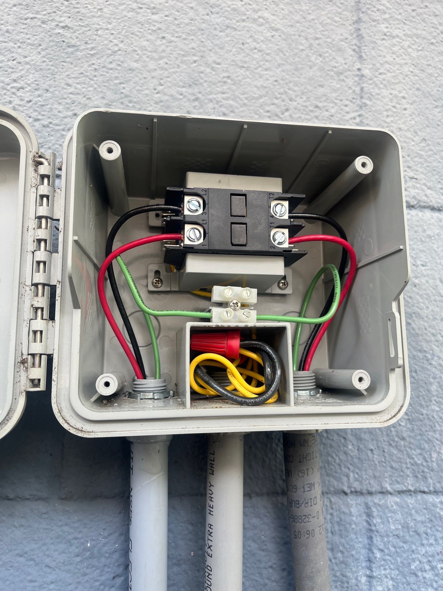 Dedicated Pump Circuit Installation – Winter Park, FL by Smartron Electric