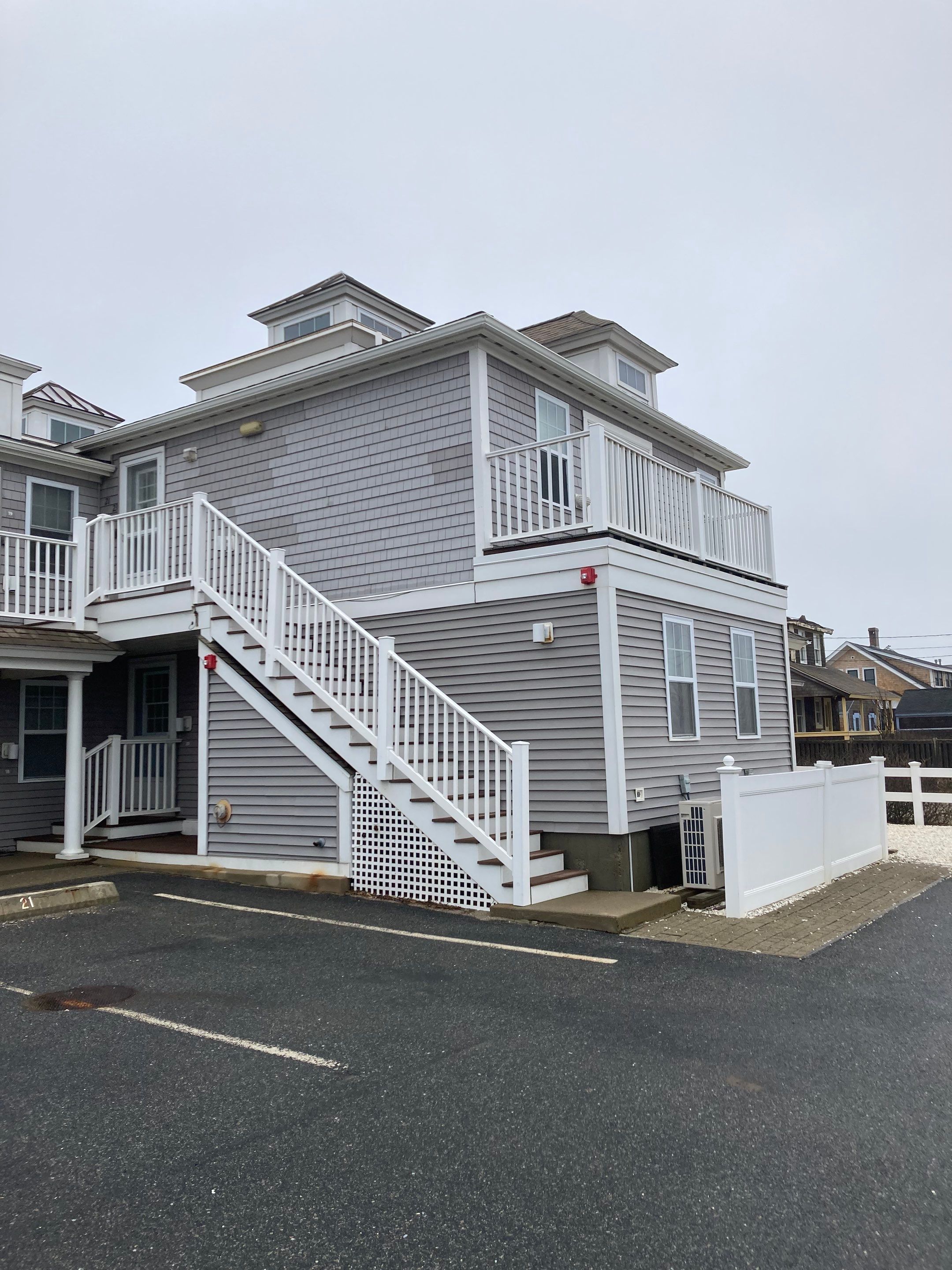 Gutter Installation using 6" K-Style Aluminum Gutter on the Seaside Inn in Truro, MA by Gutter Pro Enterprises