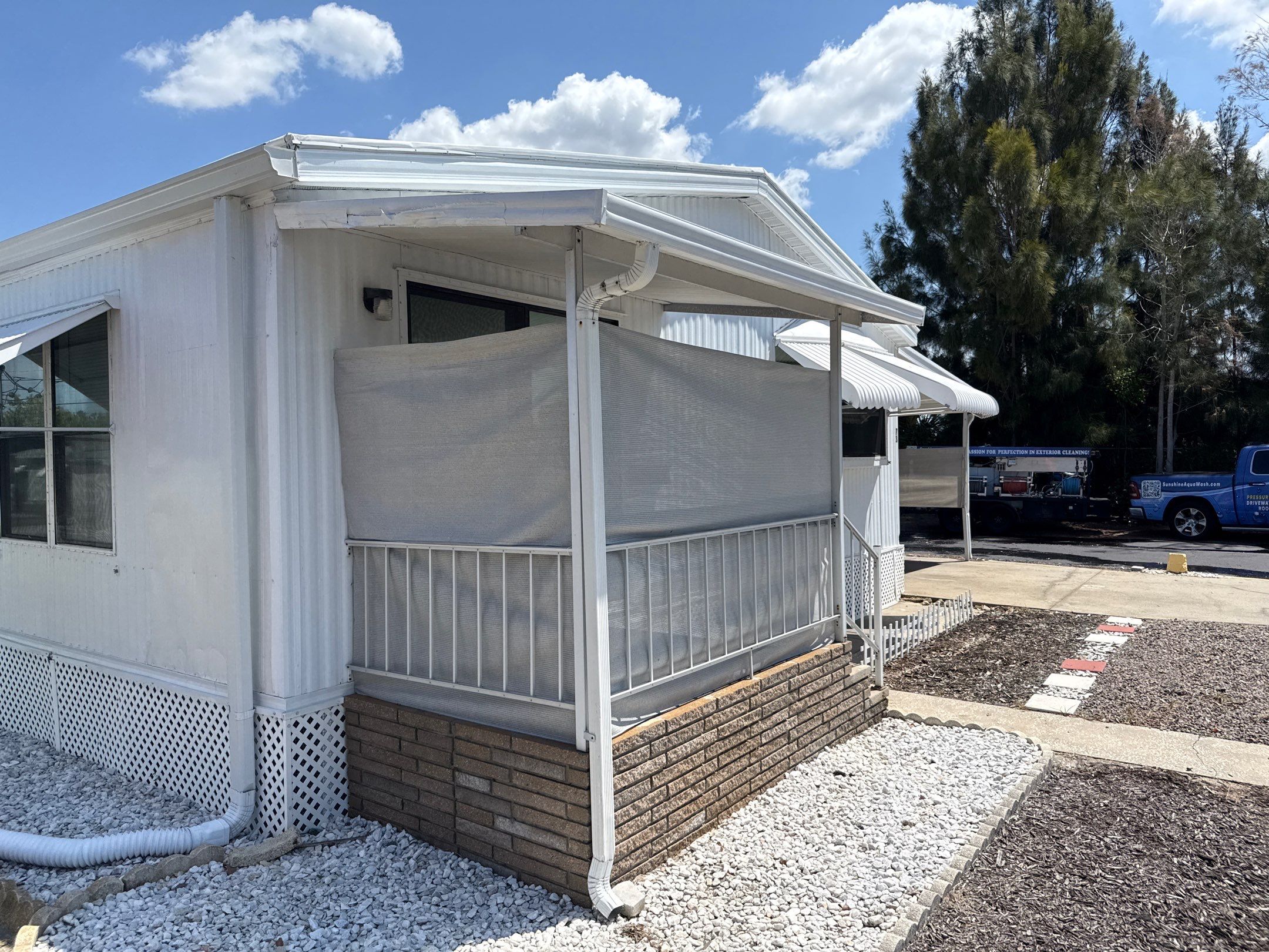 Mobile Home Soft Wash & TPO Roof Cleaning in Plaza Estates – Bradenton, FL by Sunshine AquaWash