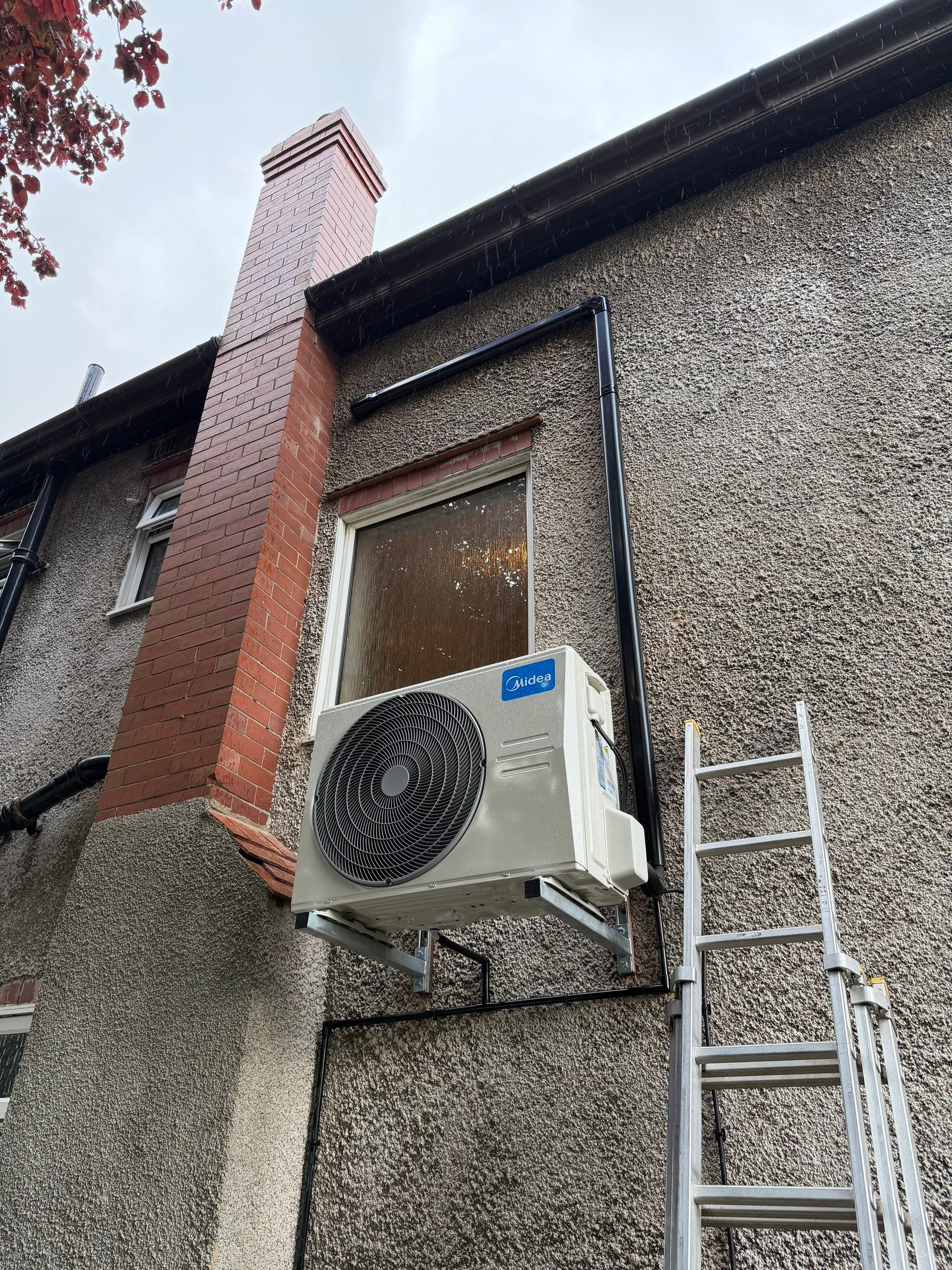 🚀 Can One Air-Con Unit Heat an Entire Home? This Hessle Customer Is Putting It to the Test 🔥❄️ by Elite Services Group Ltd