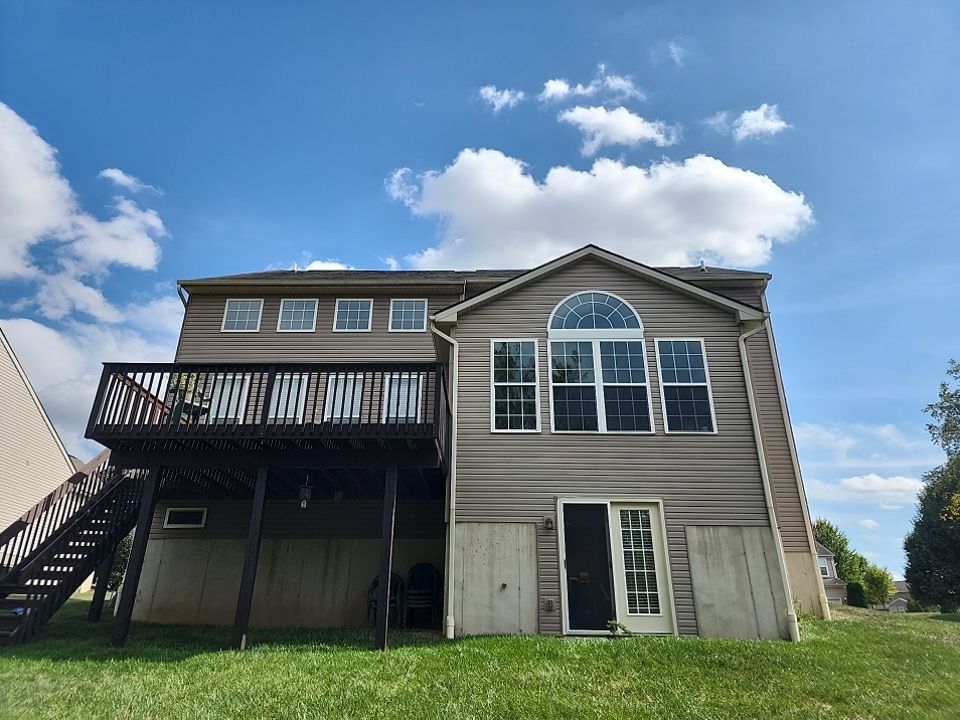 Liberty Township - Pristine Black by Tamlin Roofing