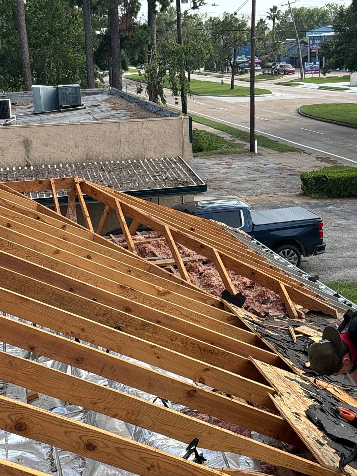 Residential Roofing Installation using Owen's Corning Duration (Lifetime) Shingles by Roof Repair Company