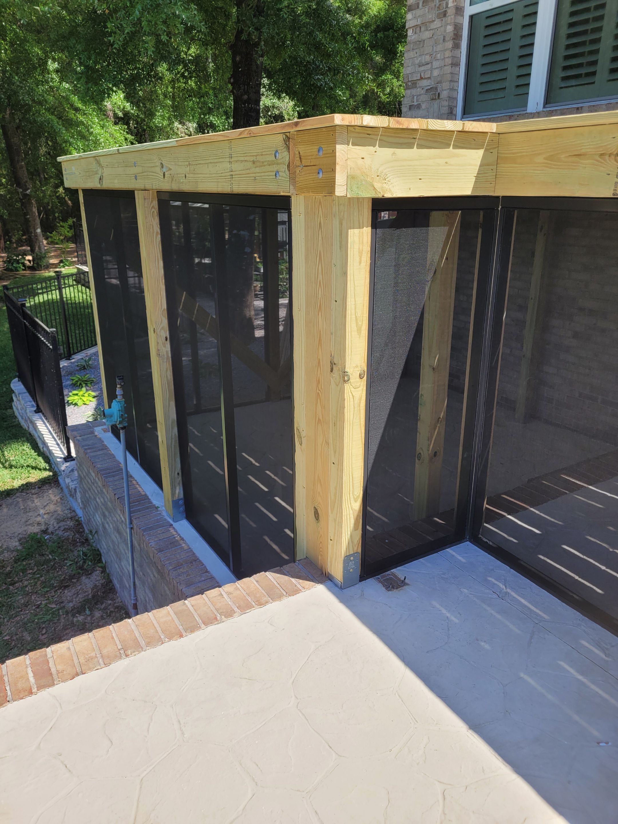 Elevated Screen Room in Crestview by Titan Sunrooms