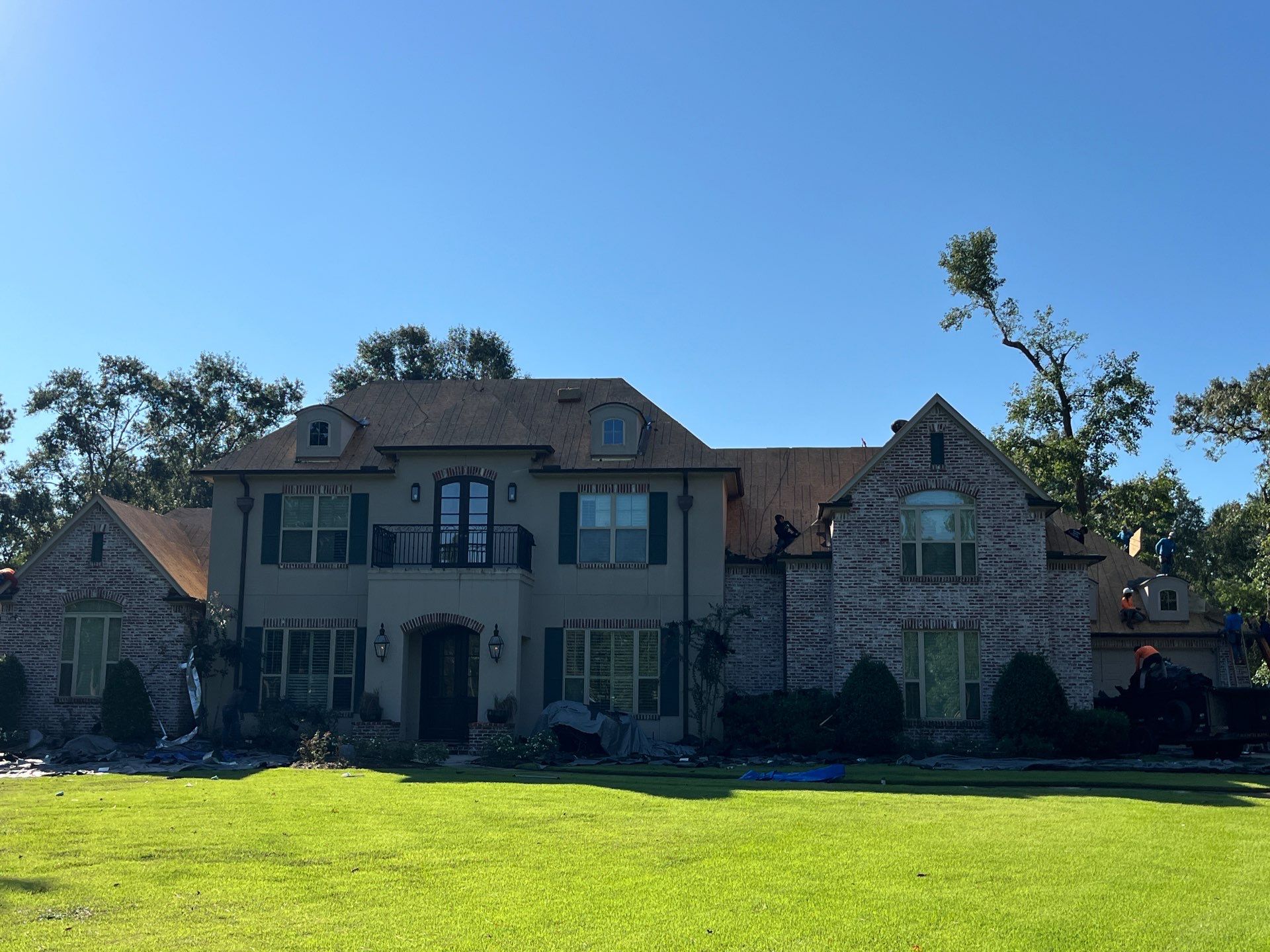 Residential Roofing Installation using Owen's Corning Duration (Lifetime) Shingles by Roof Repair Company