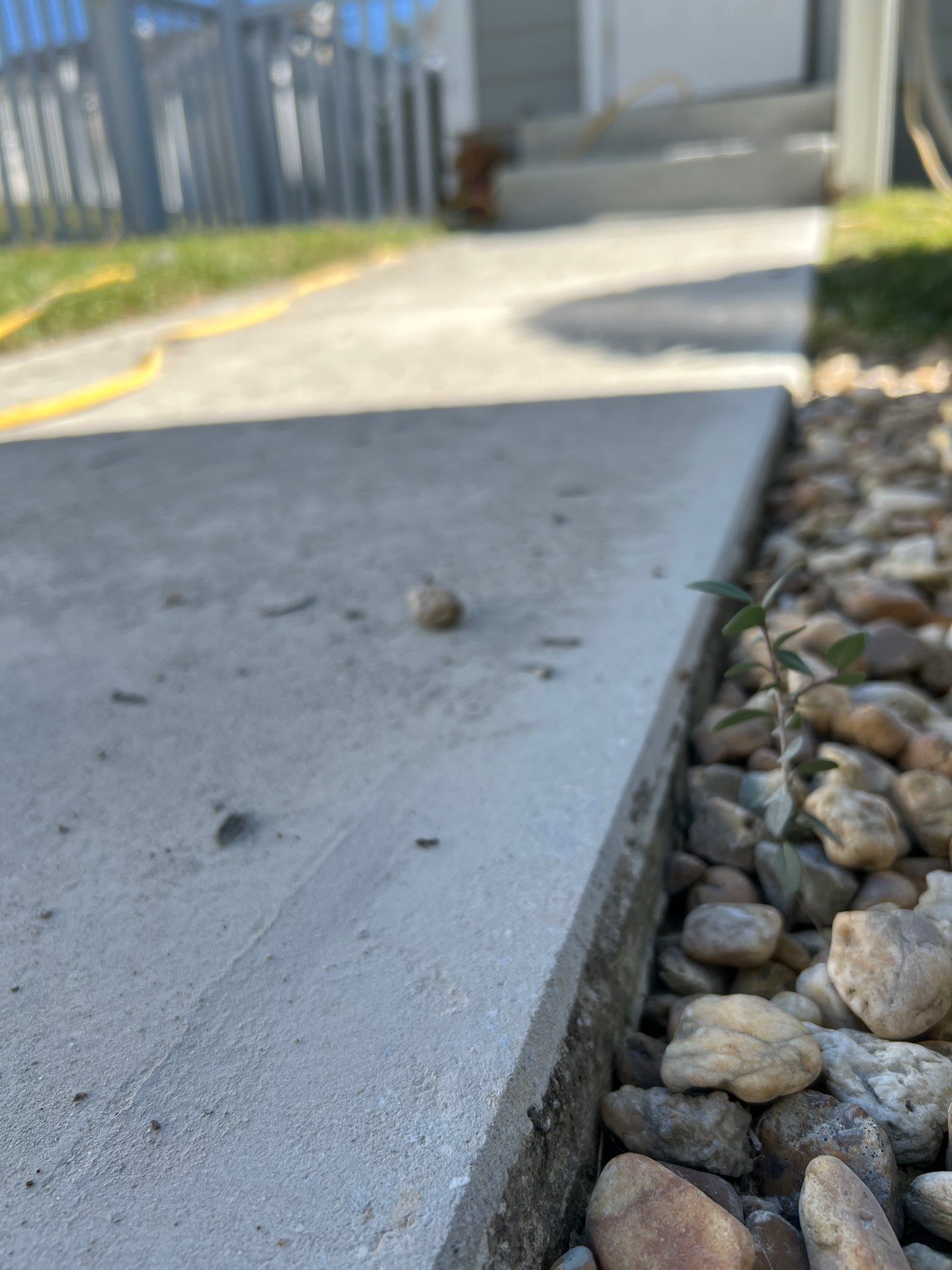 This is one floor Before & After you’re going to have to SEE to believe 👀 🤯 by Deese Elite Concrete Coatings