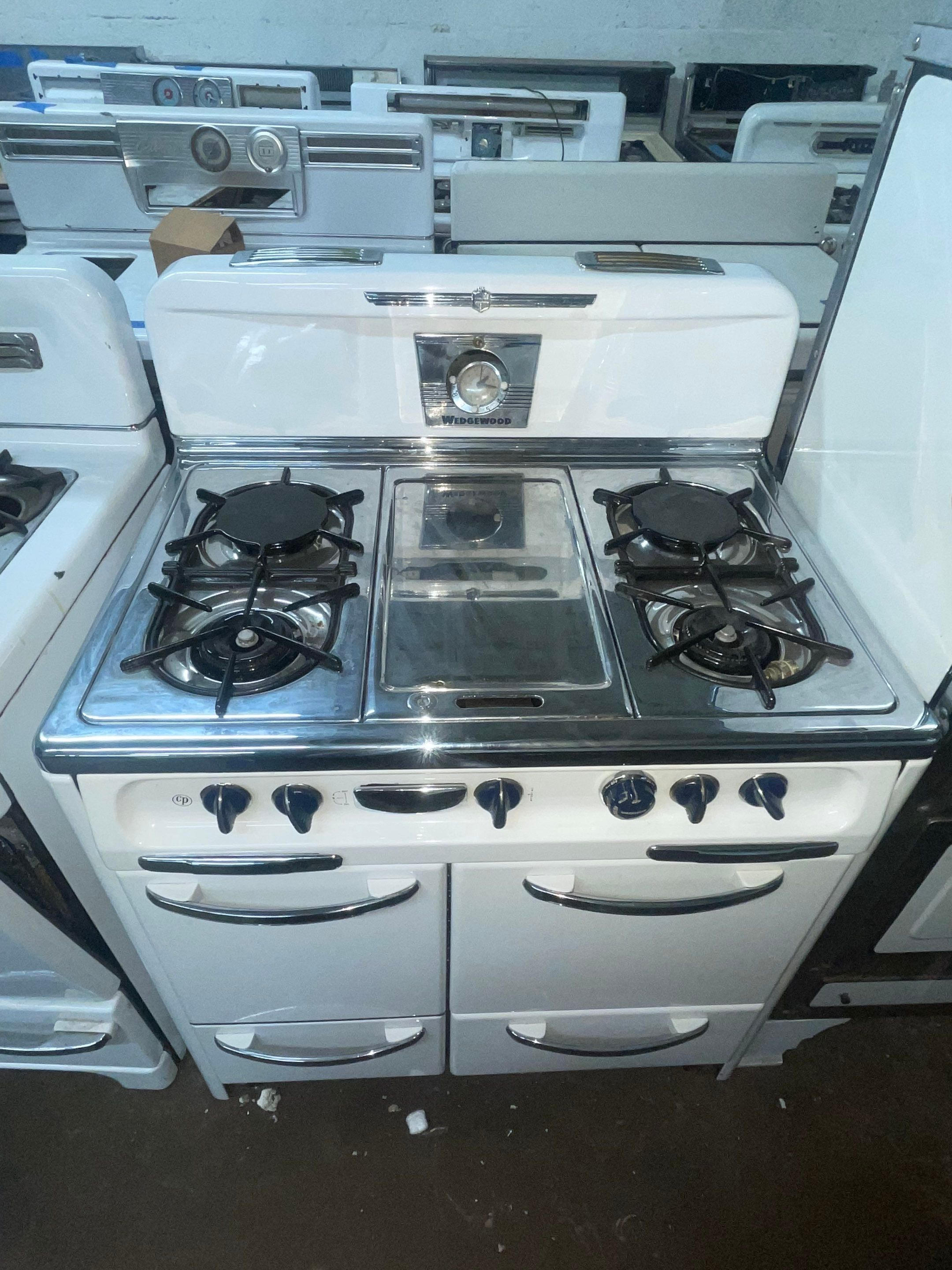 Stoves for Sale as of December 2023 by Belgrove Appliance Inc