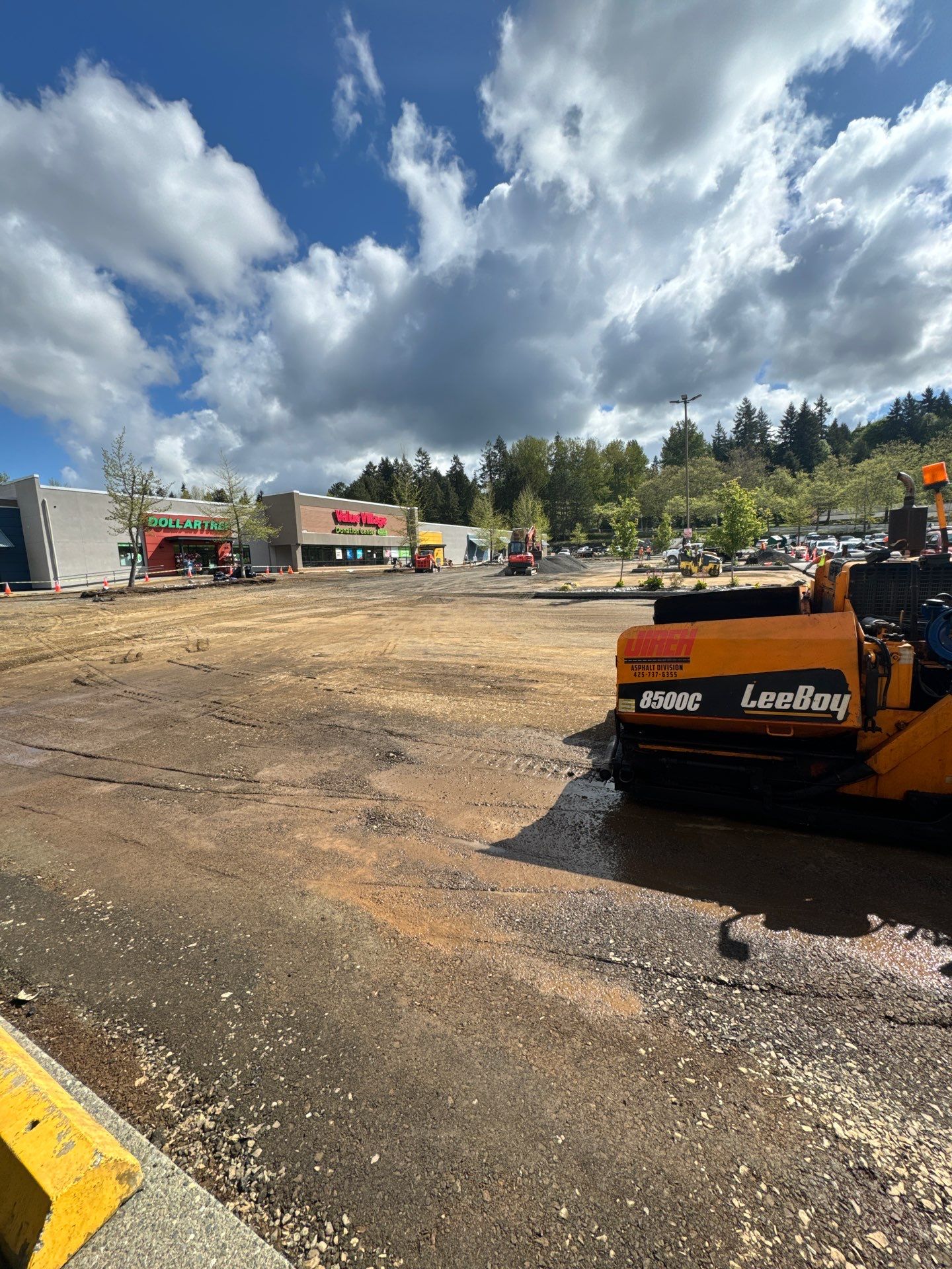 Colliers - Woodinville New Asphalt Parking Lot by Jireh Asphalt & Concrete Inc 