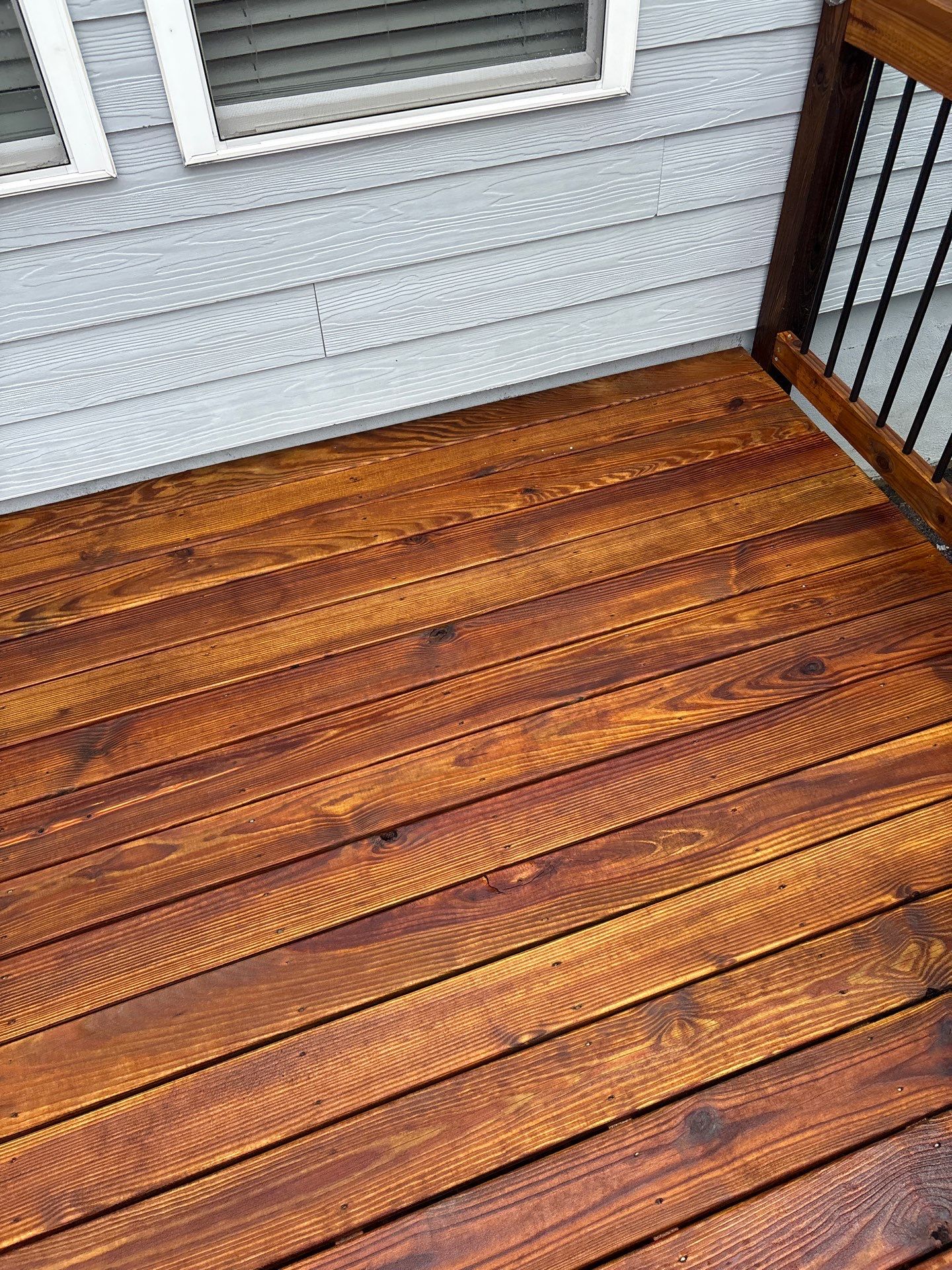Wood Deck using Wood Sealant by DuraSeal