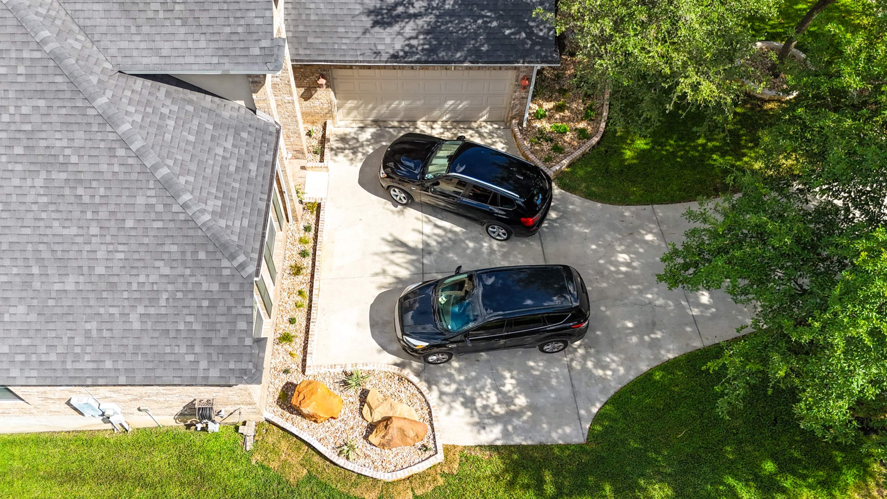 Stone Oak - San Antonio, TX by Hole In One Lawns, LLC