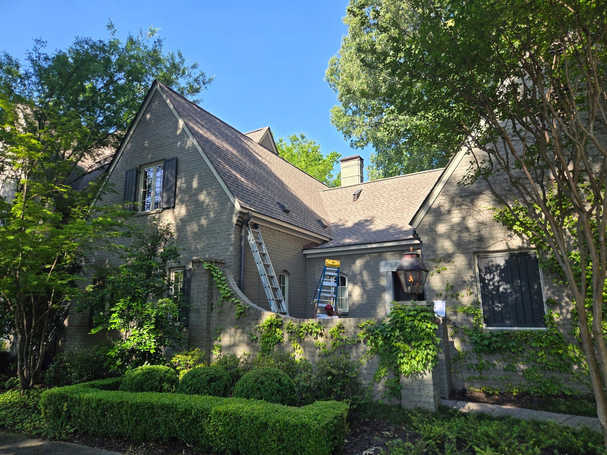 GAF Timberline HDZ Roof Replacement and Exterior Wood Repairs in Memphis by Revival Roofing Services