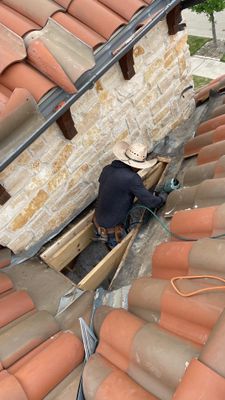 Residential Roofing Repair using Various Roof Repair Materials