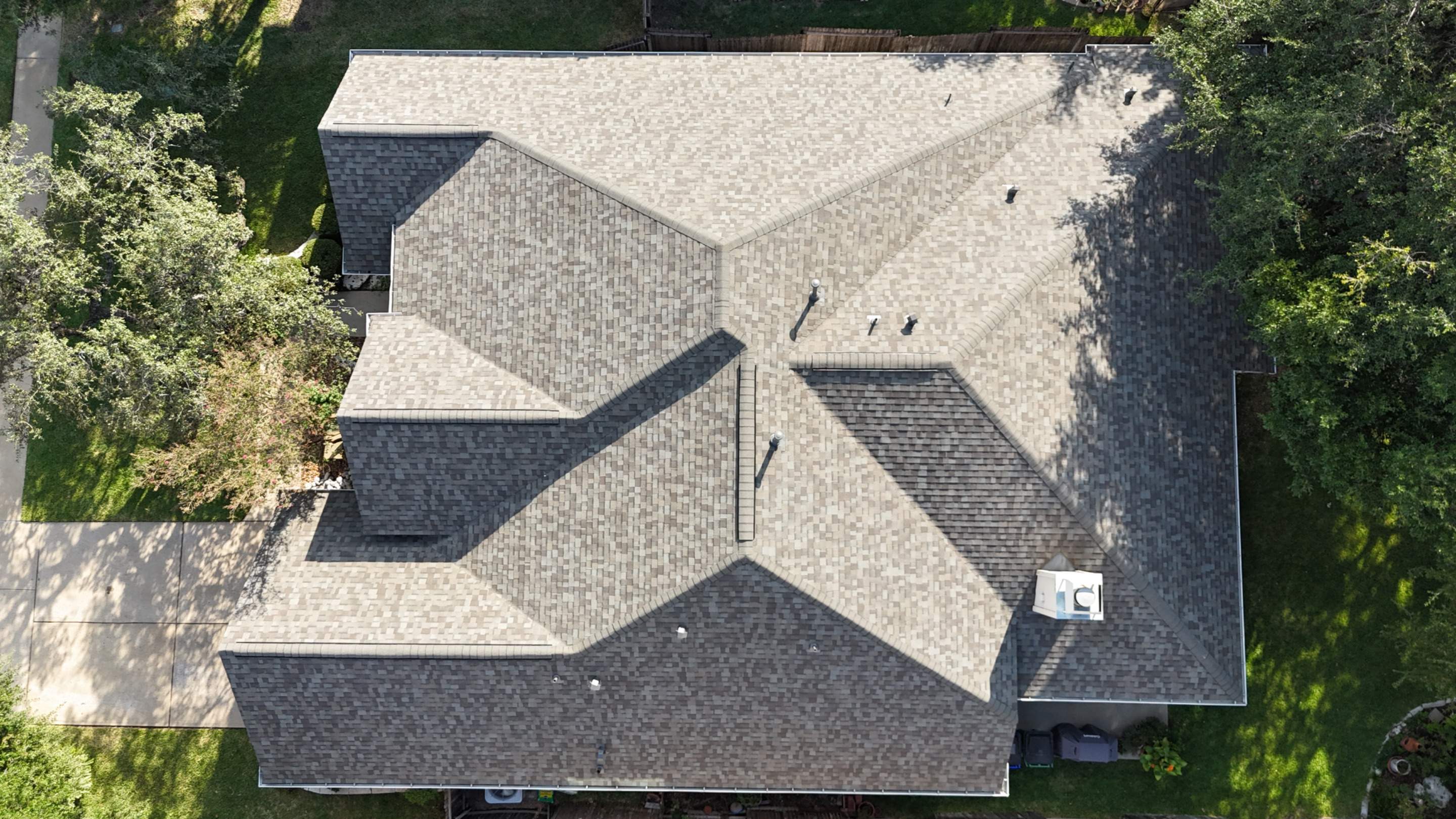 Driftwood - Owens Corning TruDefinition Duration by RoofsOnly.com