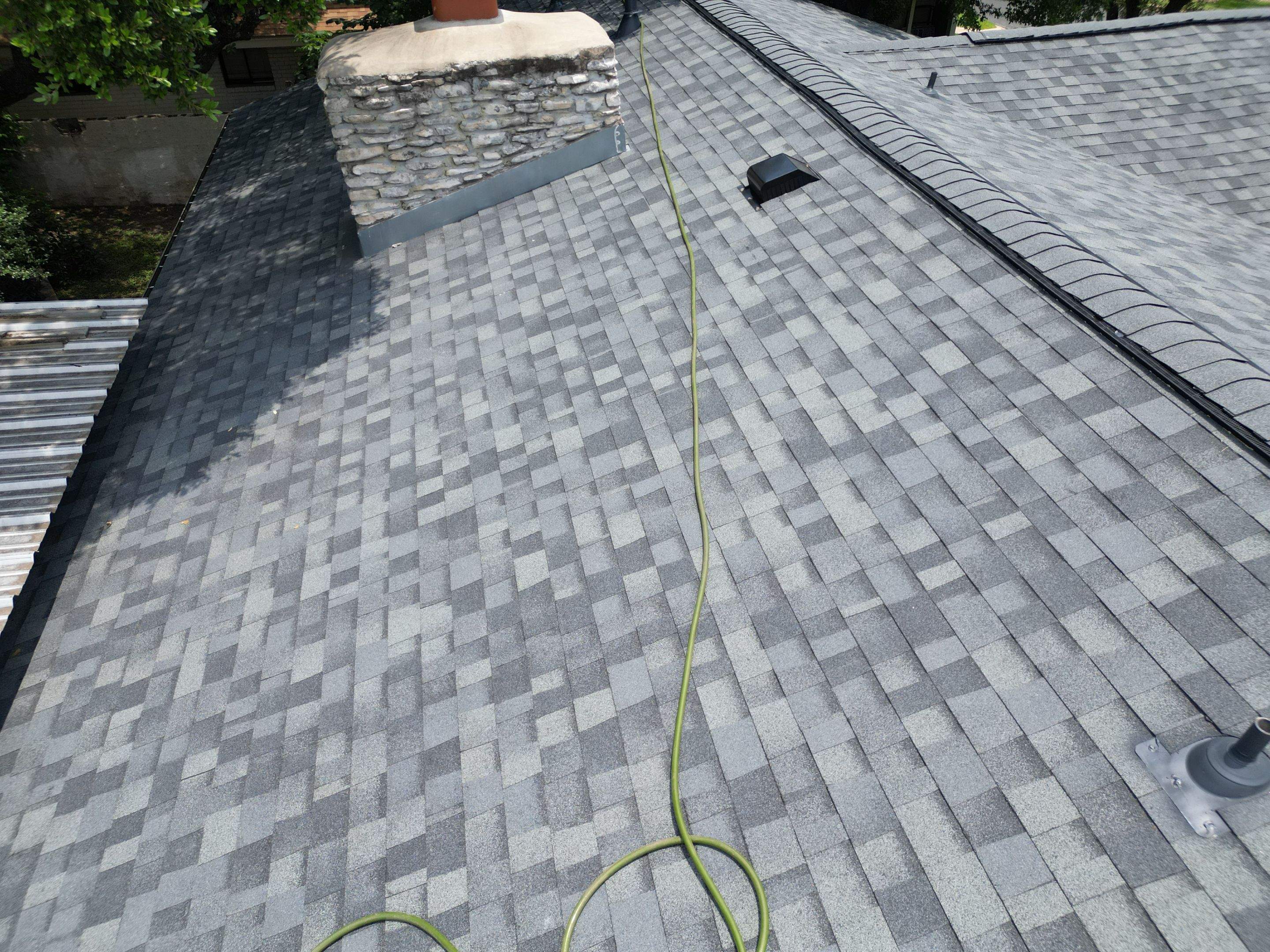 Estate Gray - Owens Corning TruDefinition Duration by RoofsOnly.com