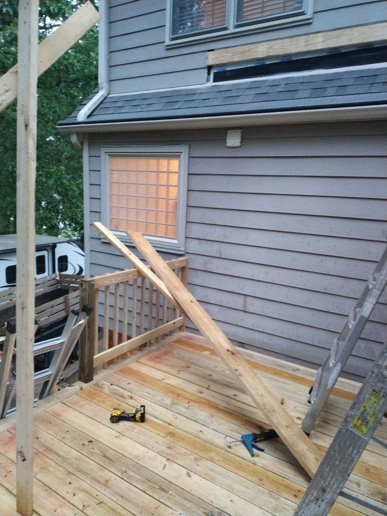 South Trace - Deck Installation  by Pillar and Pine