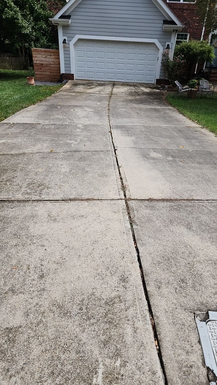 House Wash using cleaner by Power Wash Masters LLC