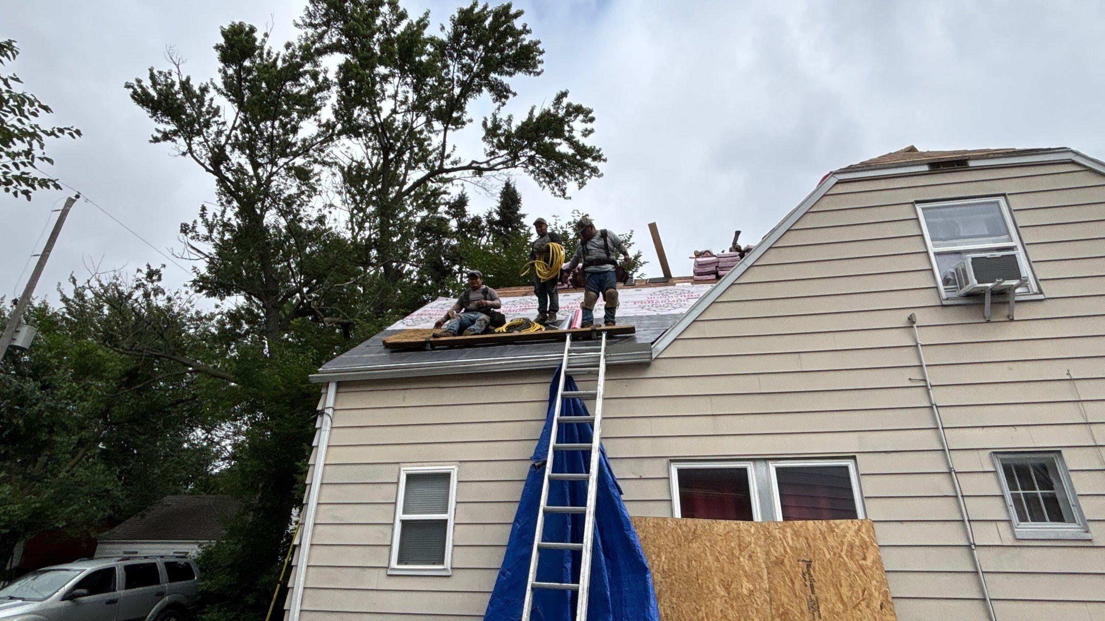 Roof Replacement using Owens Corning Brownwood by 180 Contractors