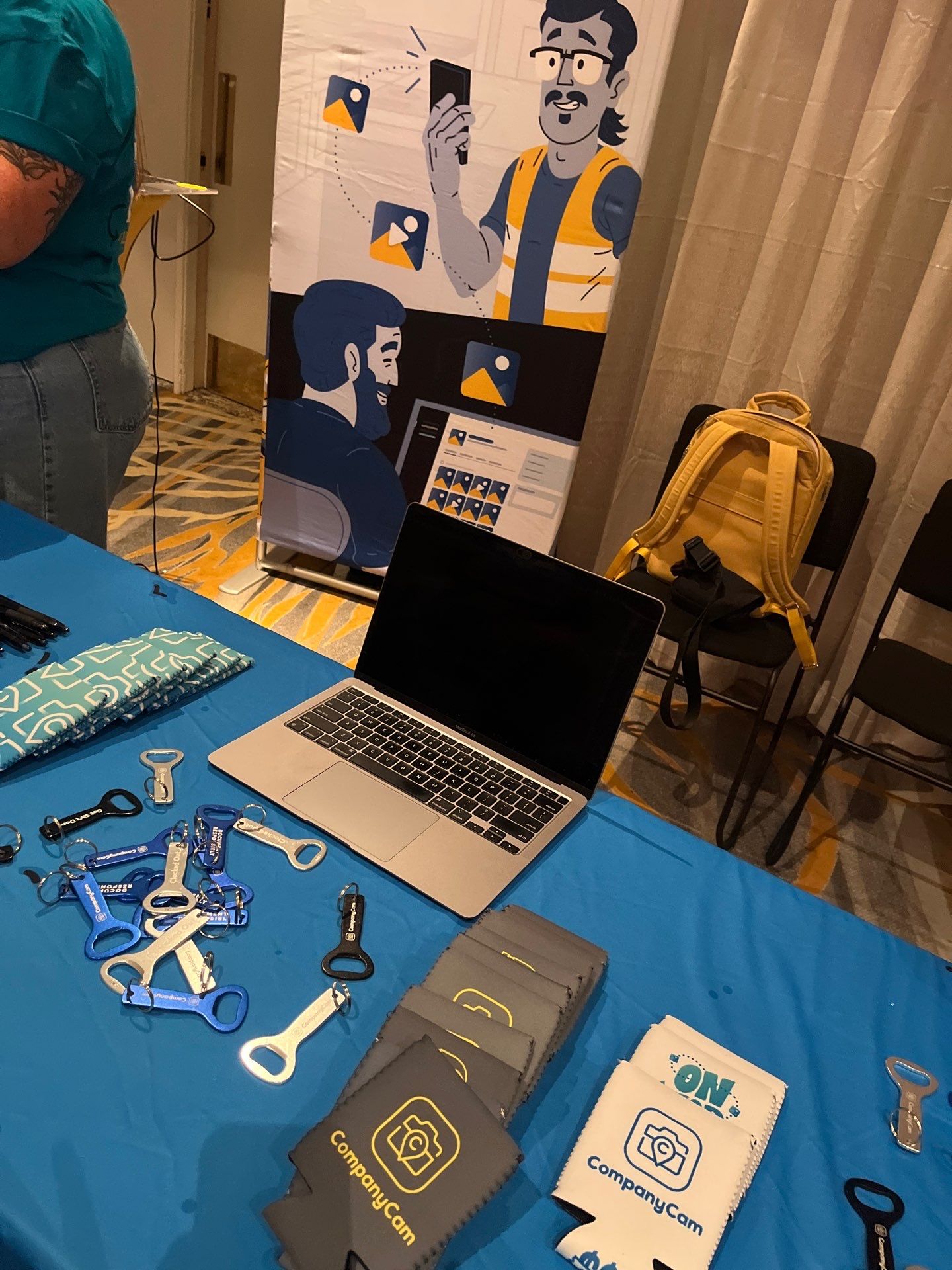 Trade Show using Aquarium by CompanyCam