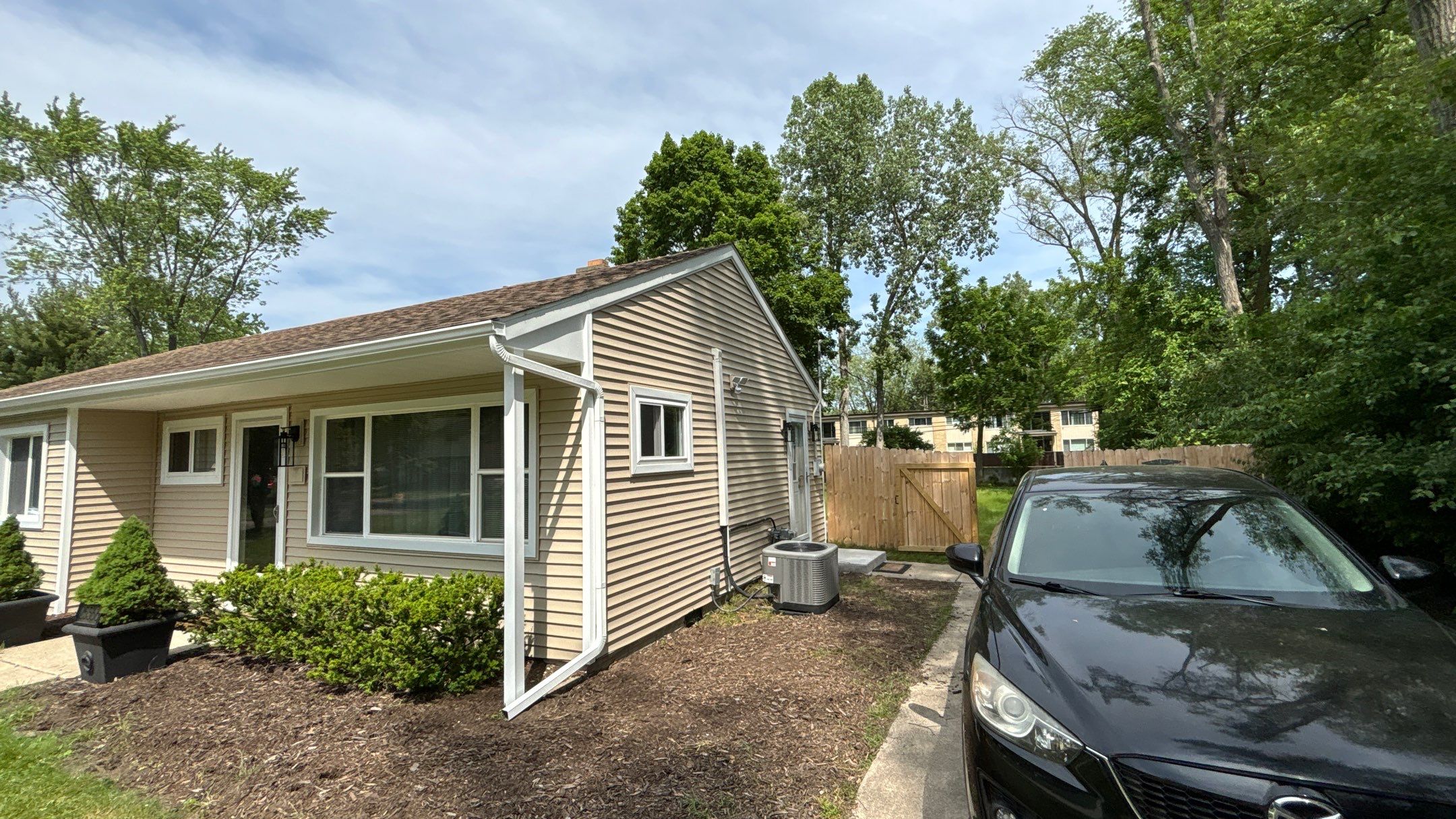 Siding Replacement using Certainteed Classic Restoration D4 by 180 Contractors
