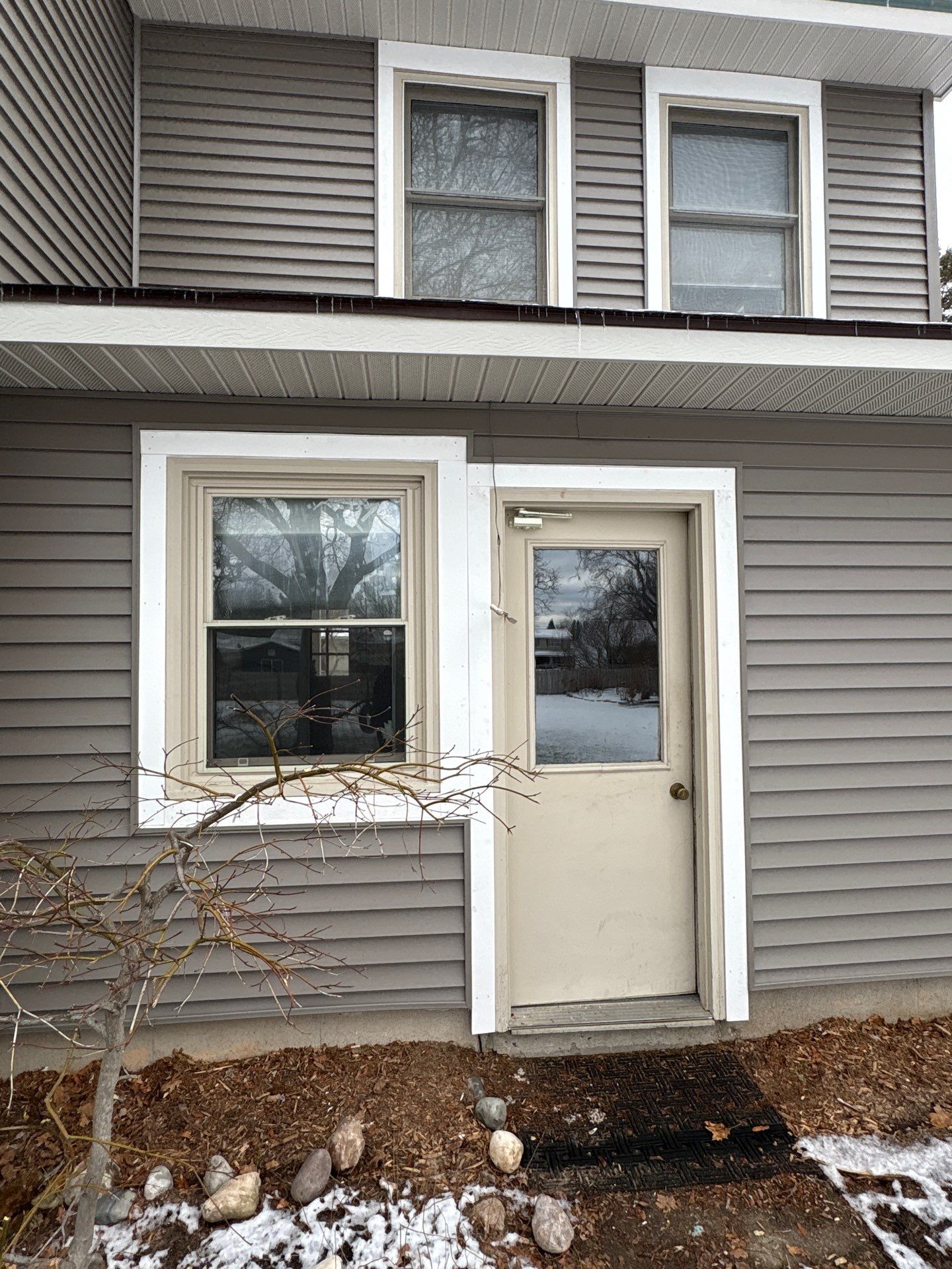 3428 Knollwood Drive Northeast Rockford, MI 49341 by Veteran Roofing & Exteriors