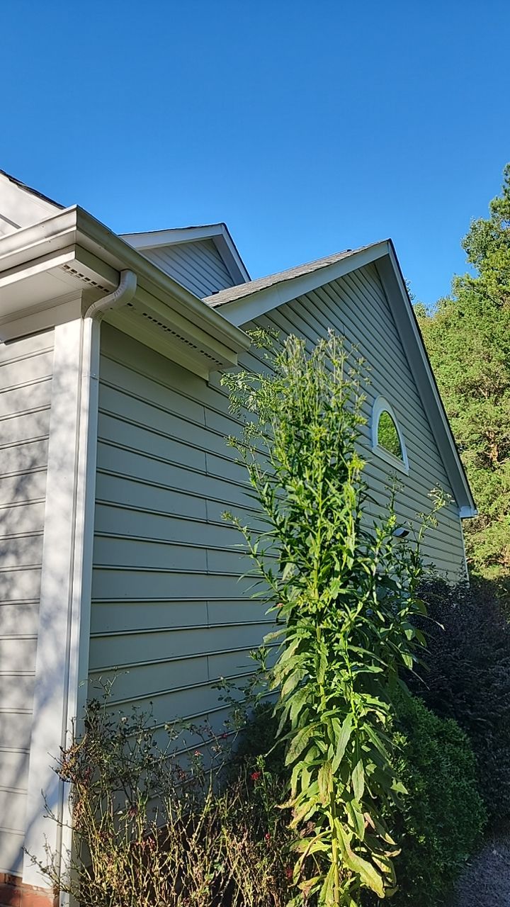 House Wash using cleaner by Power Wash Masters LLC