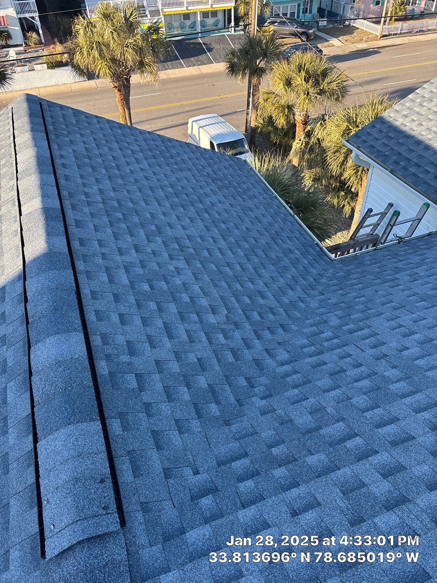 GAF HDZ - Biscayne Blue by Linta Roofing