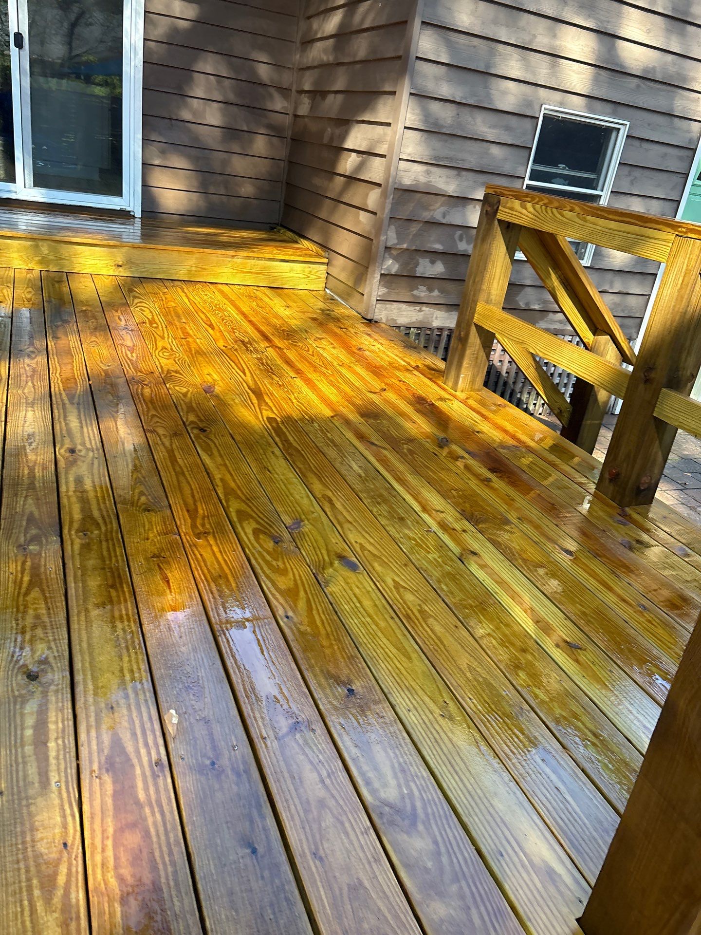 Wood Deck using Wood Sealant by DuraSeal