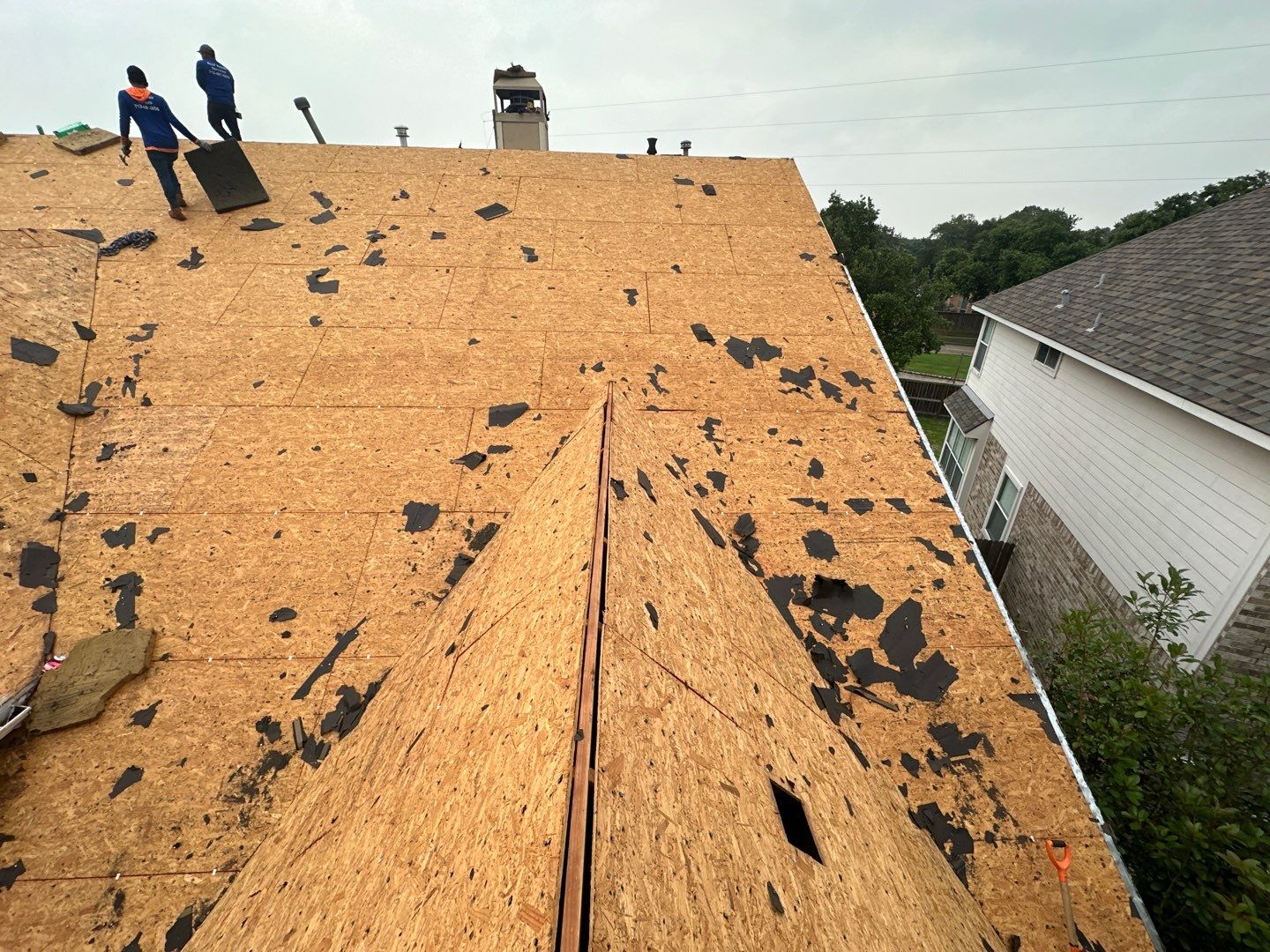 Residential Roofing Installation using Owen's Corning Duration (Lifetime) Shingles by Roof Repair Company