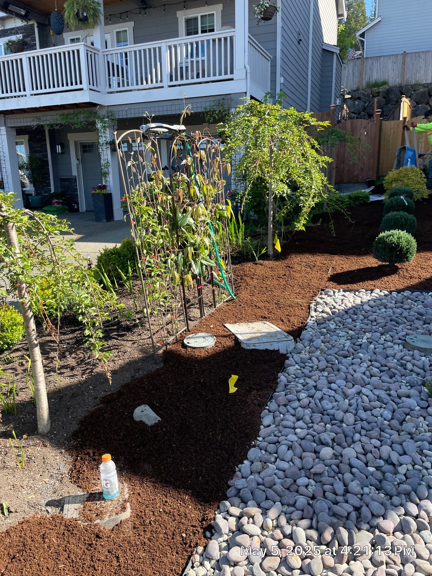 Front Yard Landscaping Makeover | Snohomish  by Jireh Asphalt & Concrete Inc 