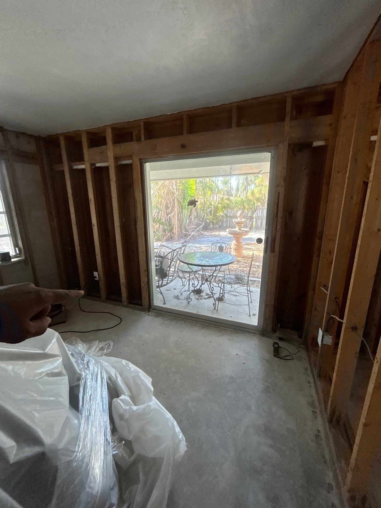 Mold Damage Restoration Siesta Key FL by Ampm Restoration Services