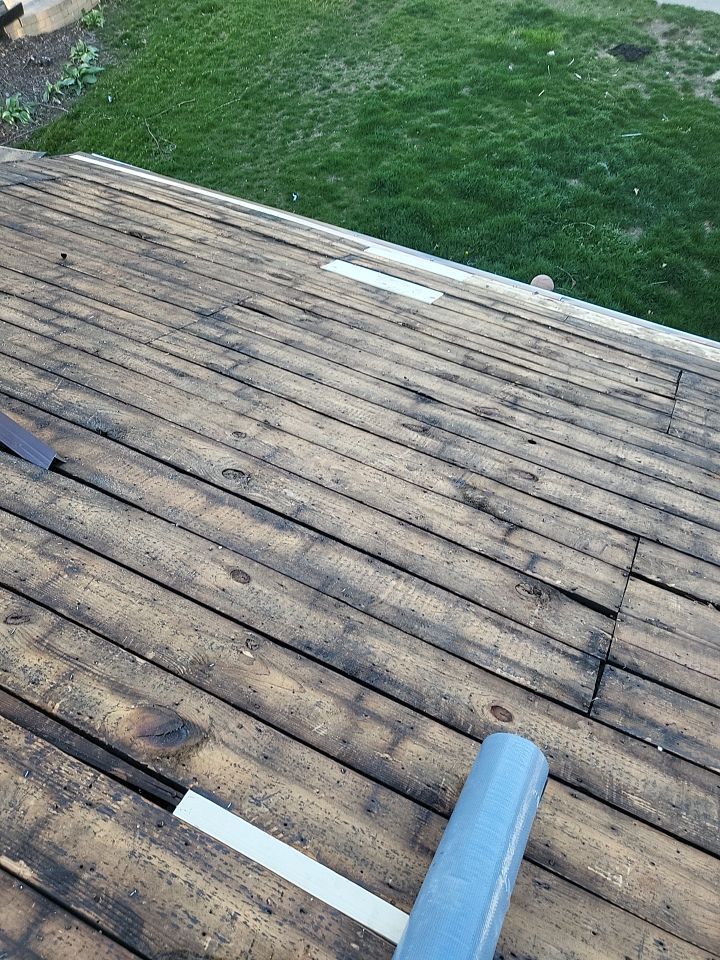 ATLAS PINNACLE COLOR: WEATHERED WOOD DRIP EDGE: MUSKET BROWN by Eagle Eye Roofing