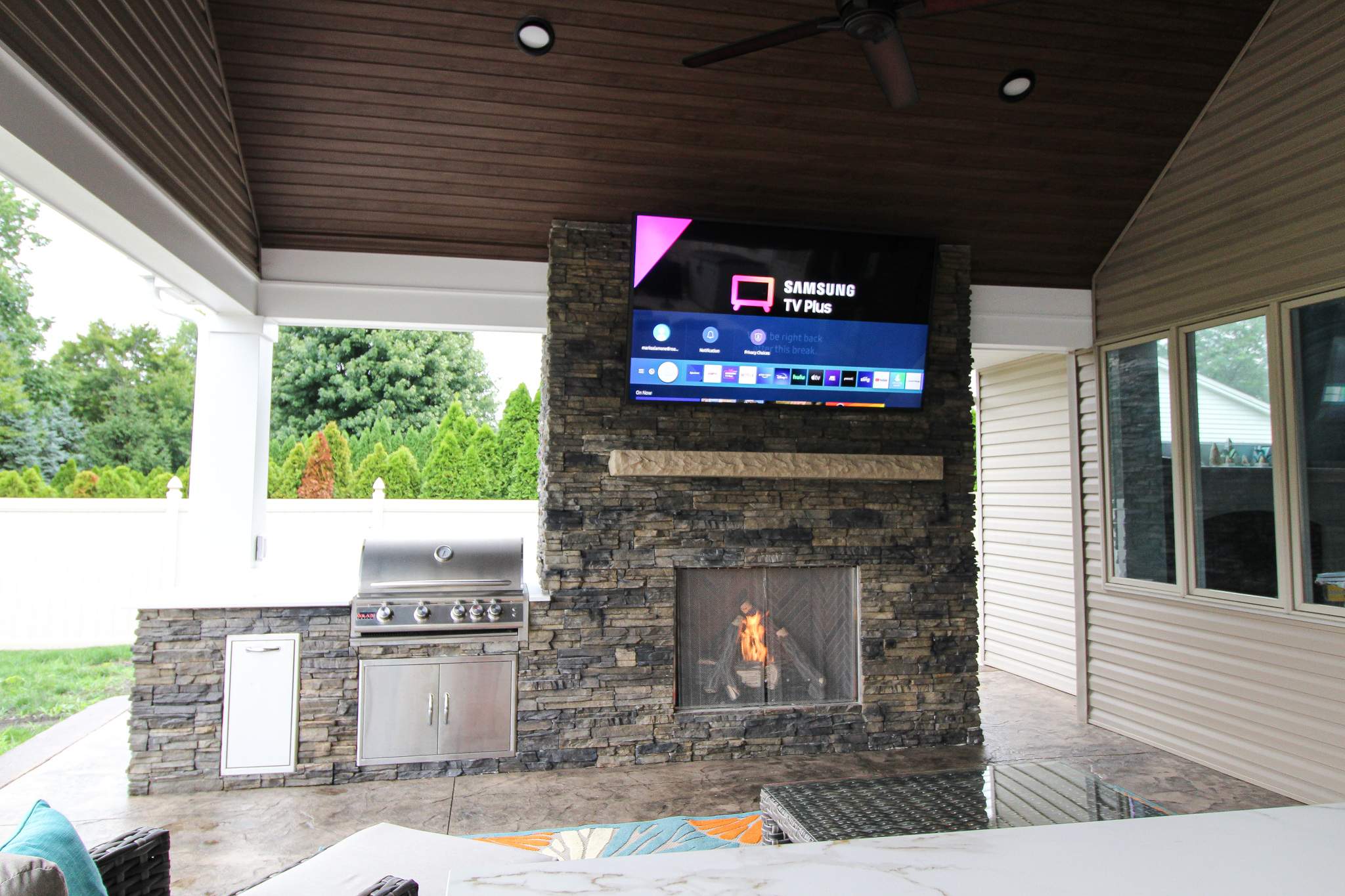 Outdoor Living Addition by Ivy Lea Construction
