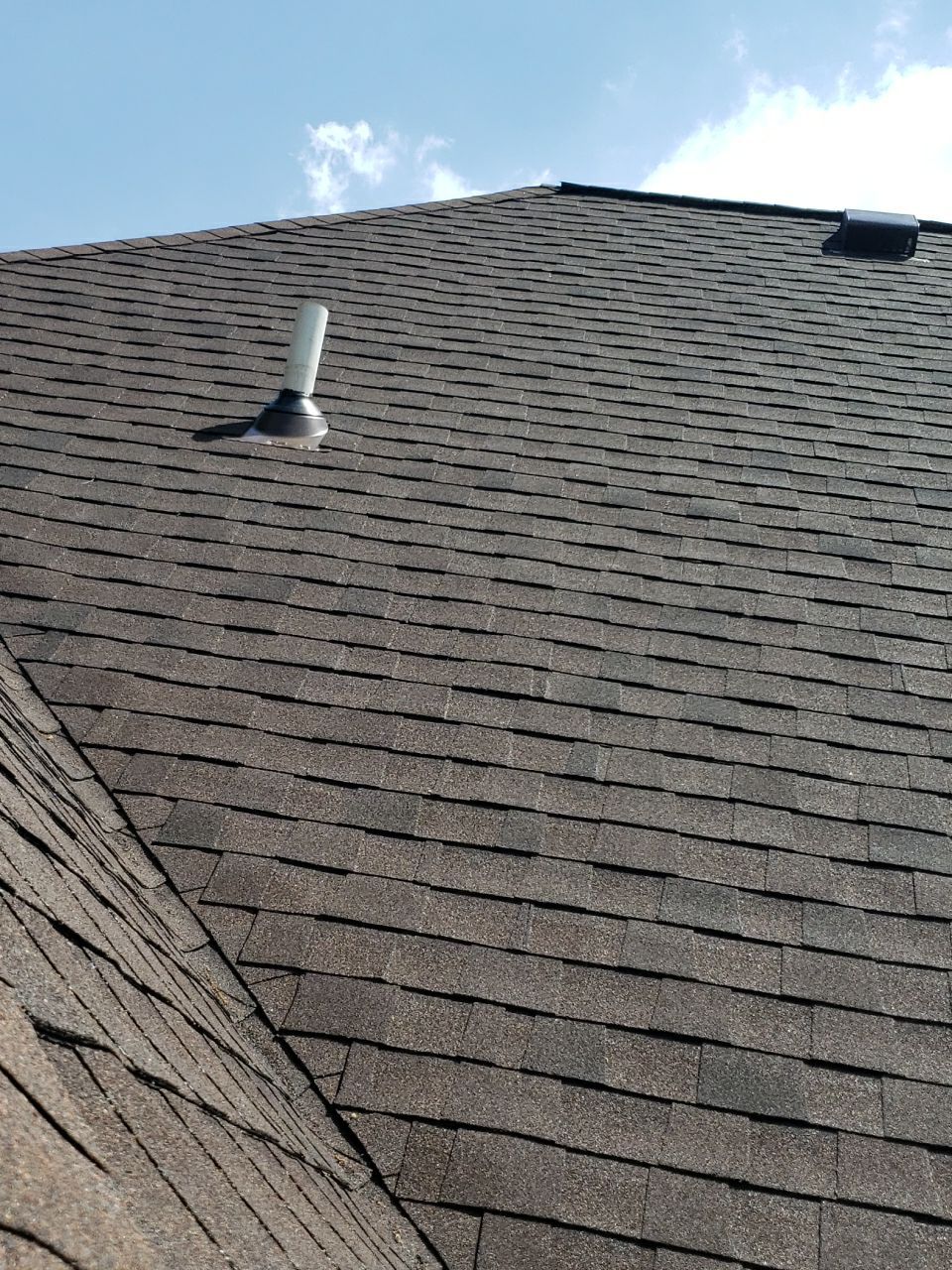 Brand: Atlas Pinnacle Color: Pristine Scotchgard Hickory Drip: Musket Brown by Eagle Eye Roofing