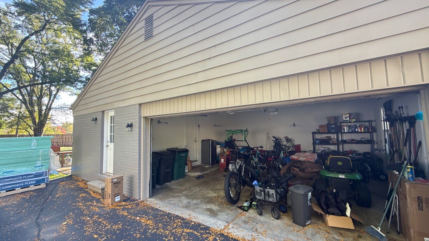 Siding Replacement using Alside S7 Cedar Mill Grain Storm Grey by 180 Contractors