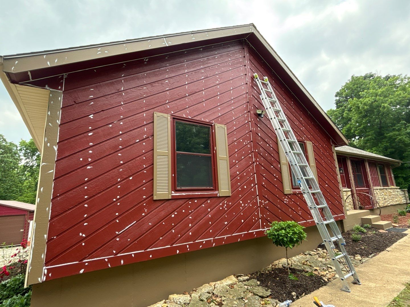 From Bold Red to Refreshing Green in Bucyrus – Yes, You Can Paint Vinyl! by Cougar Painting
