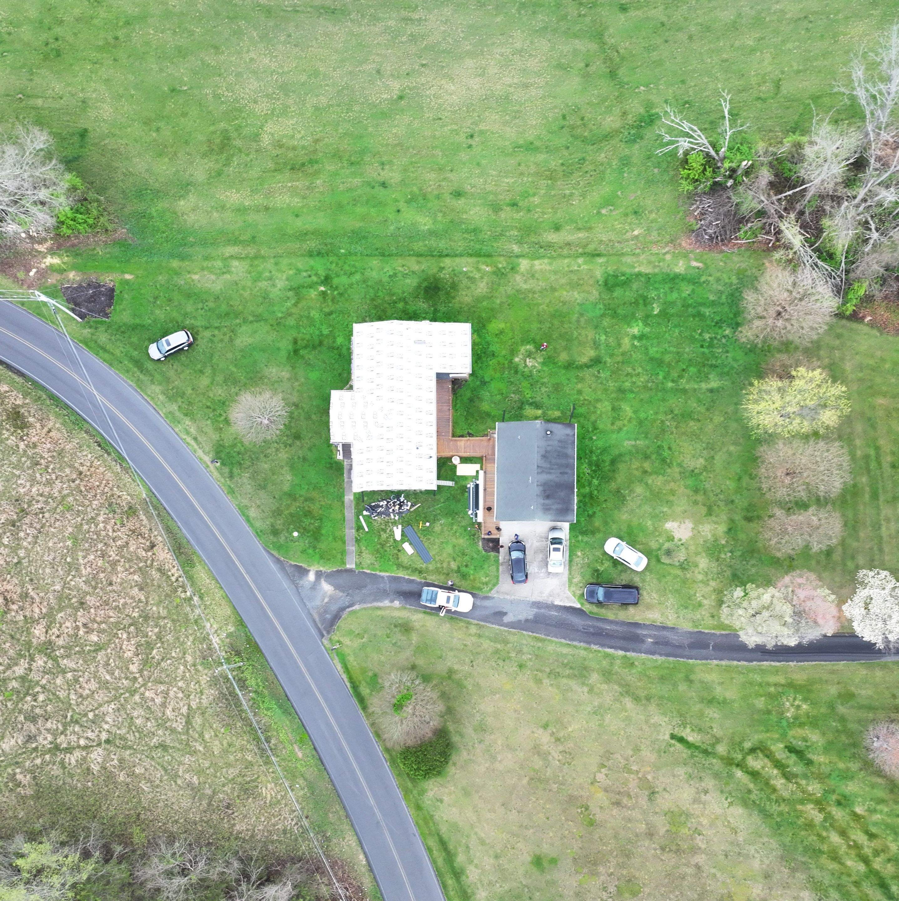 Crusenberry Residence by Omnia Roofing